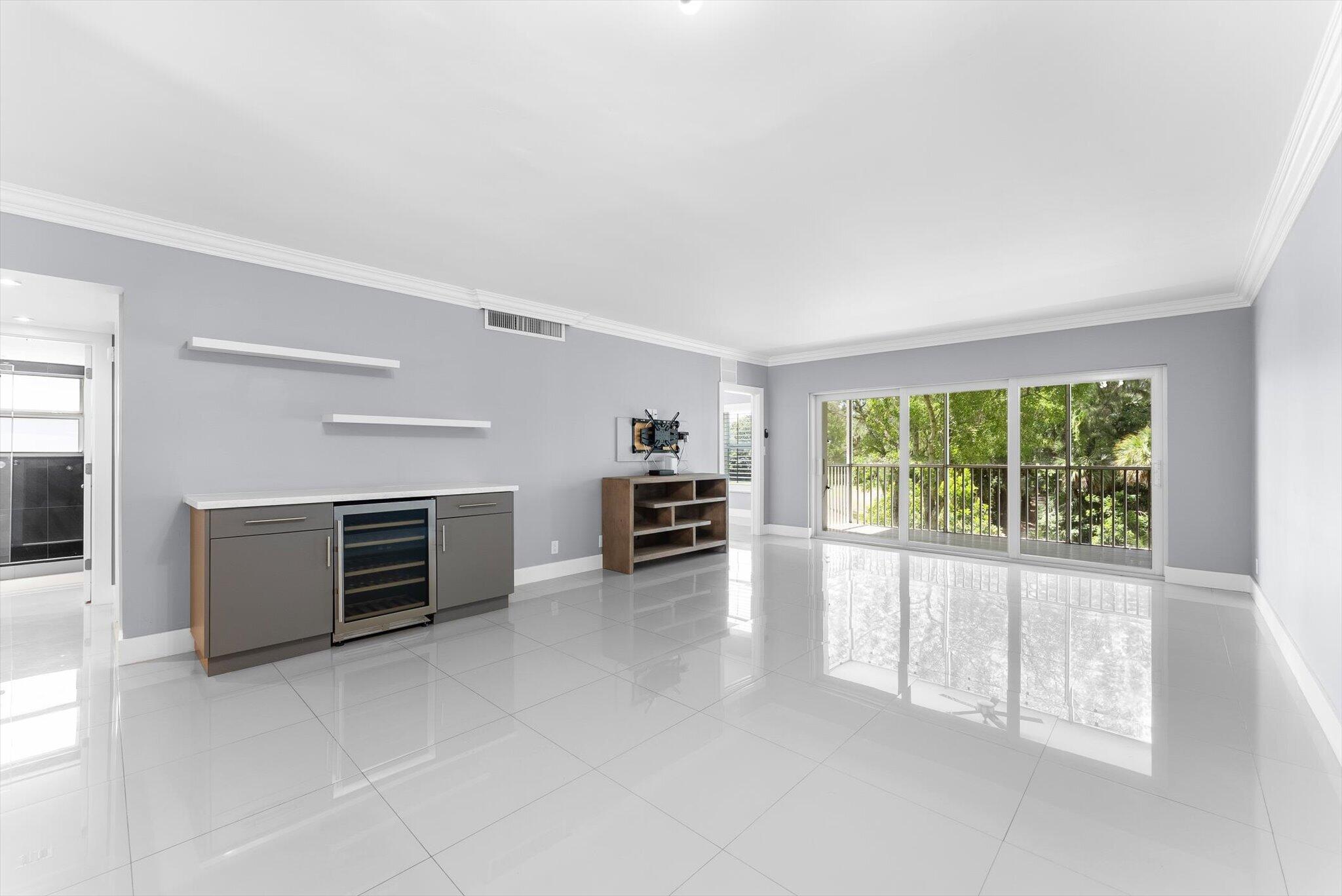 NO 11 PALM-AIRE COUNTRY CLUB - Residential Lease