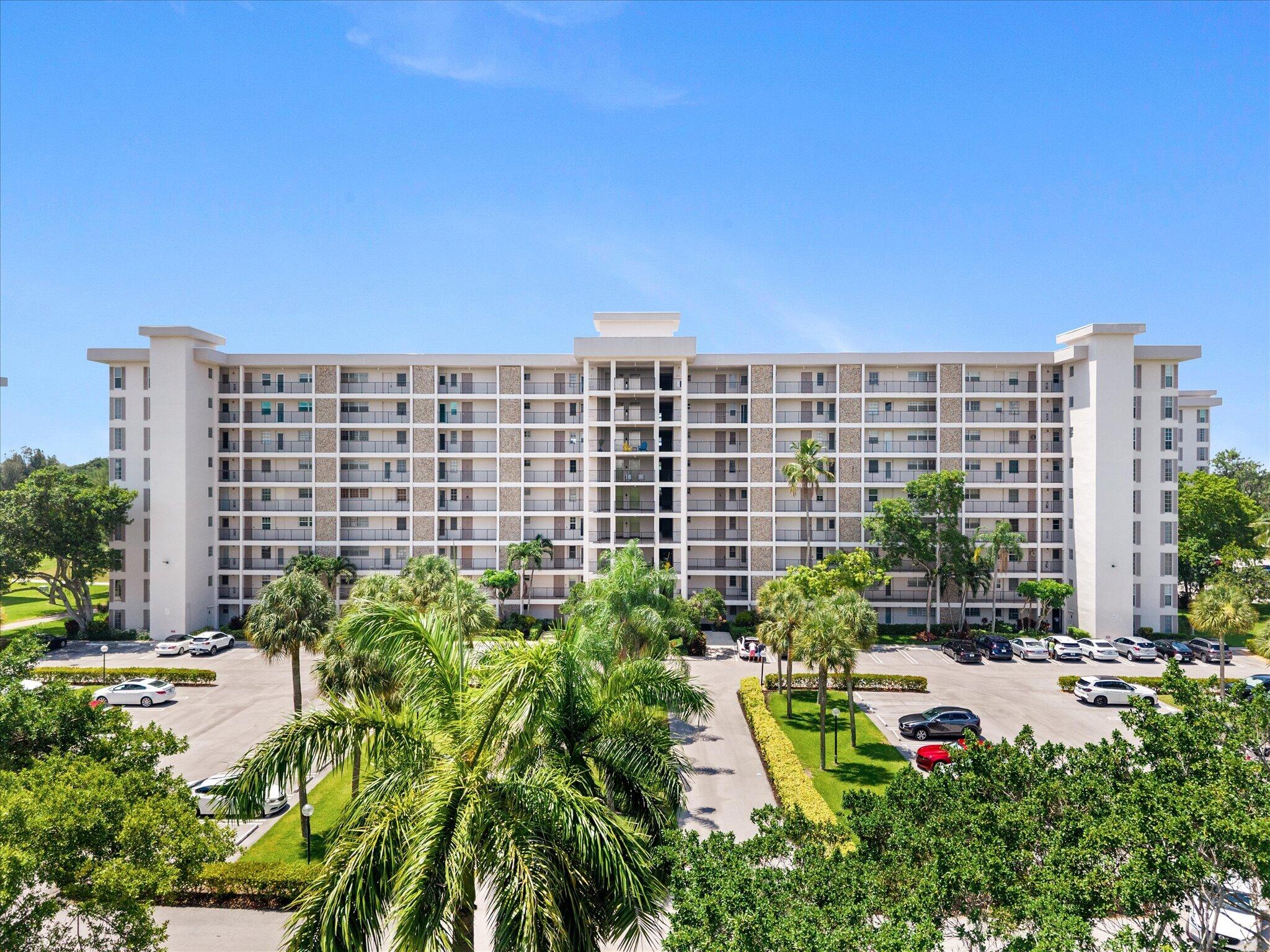 NO 11 PALM-AIRE COUNTRY CLUB - Residential Lease
