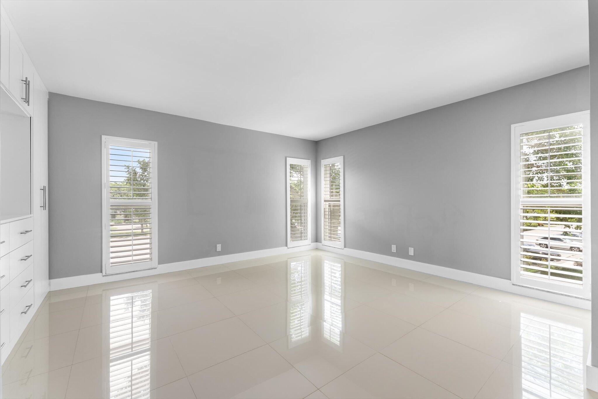 NO 11 PALM-AIRE COUNTRY CLUB - Residential Lease