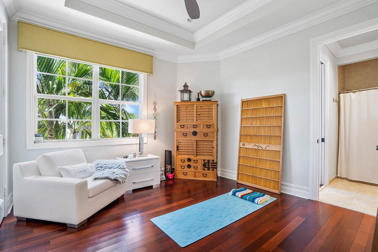 TROPIC ISLE - Residential