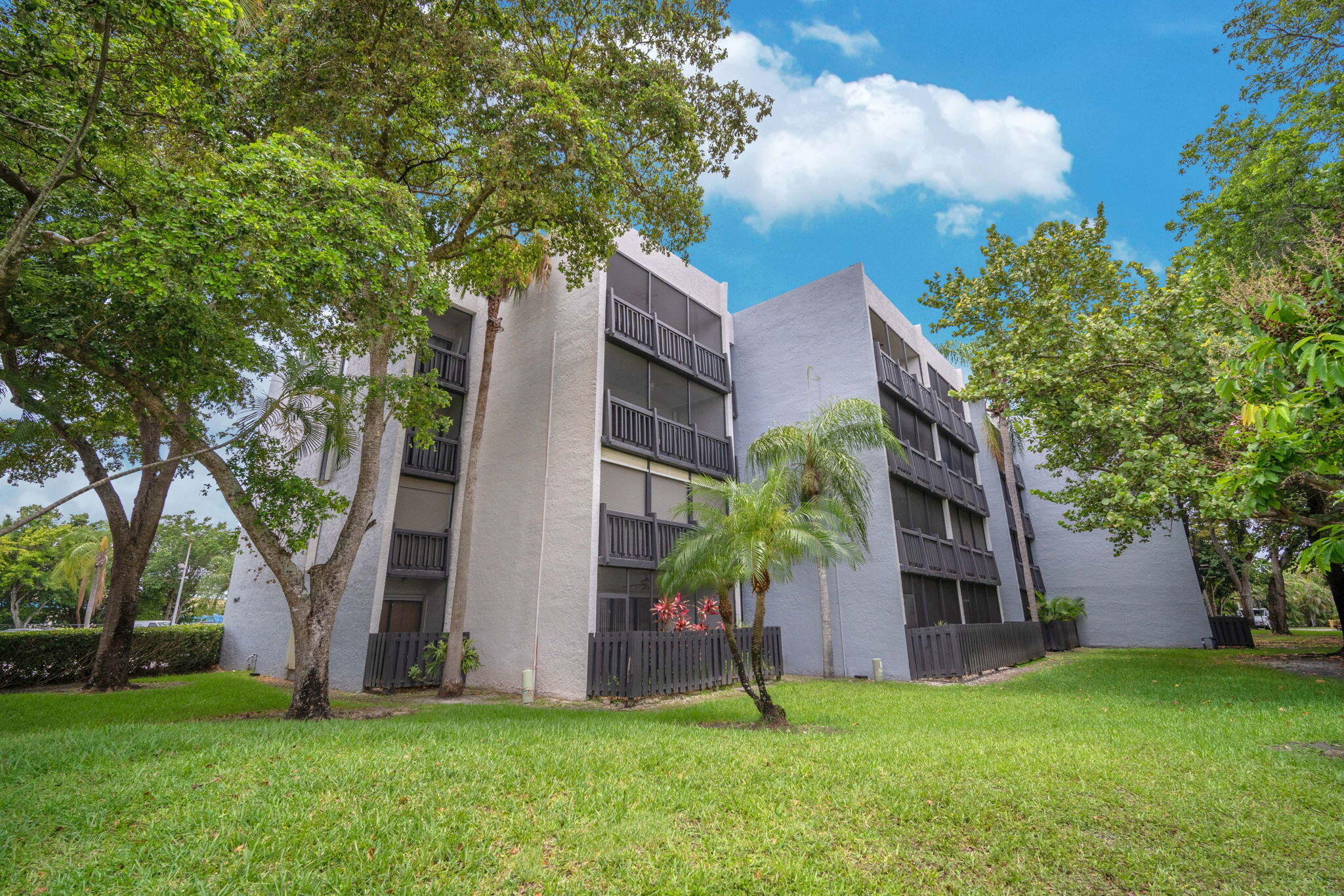 MANARANDA VILLAGE CONDO - Residential