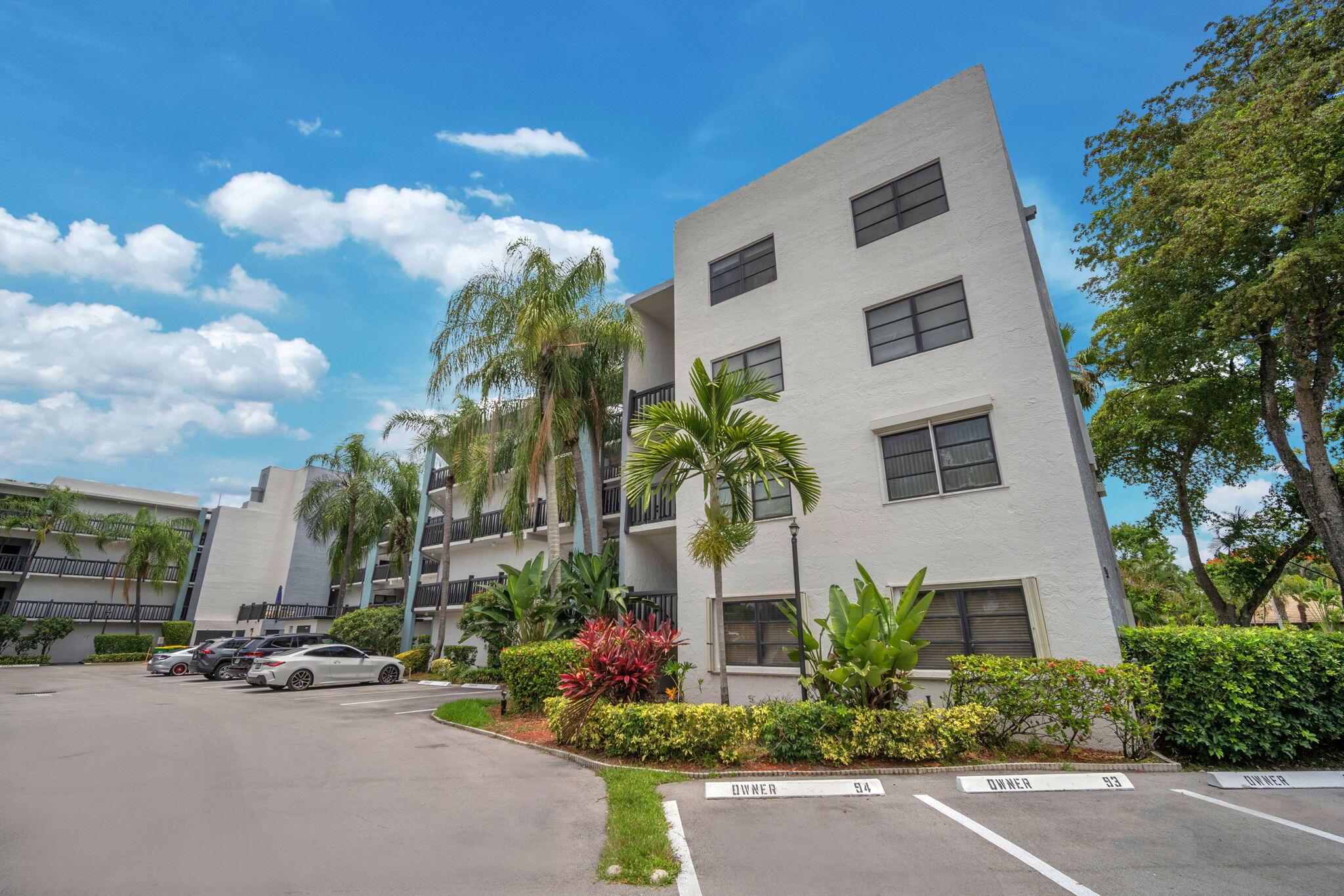 MANARANDA VILLAGE CONDO - Residential
