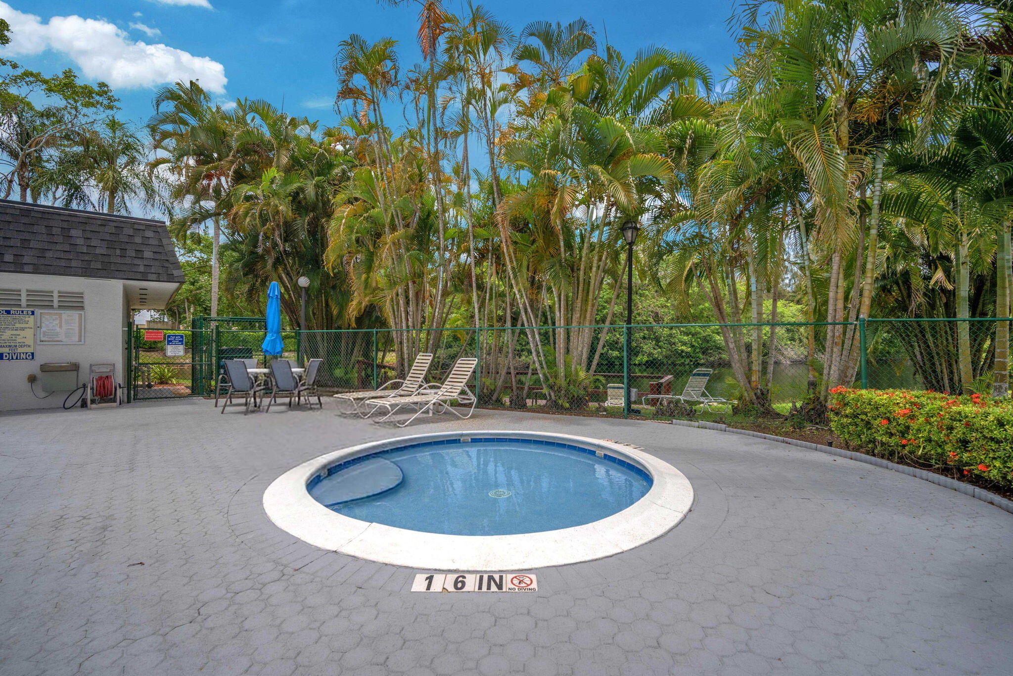 MANARANDA VILLAGE CONDO - Residential