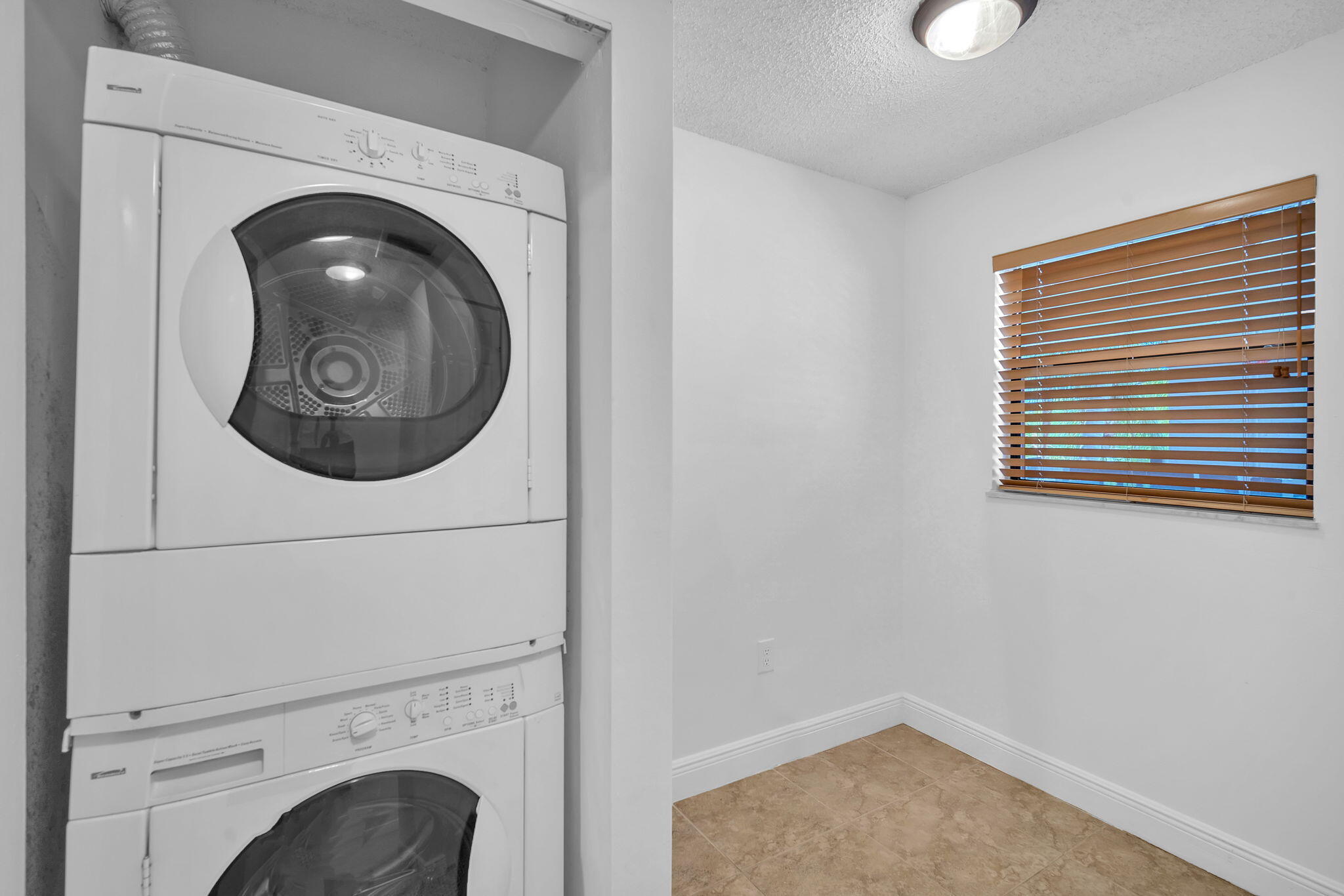 MANARANDA VILLAGE CONDO - Residential