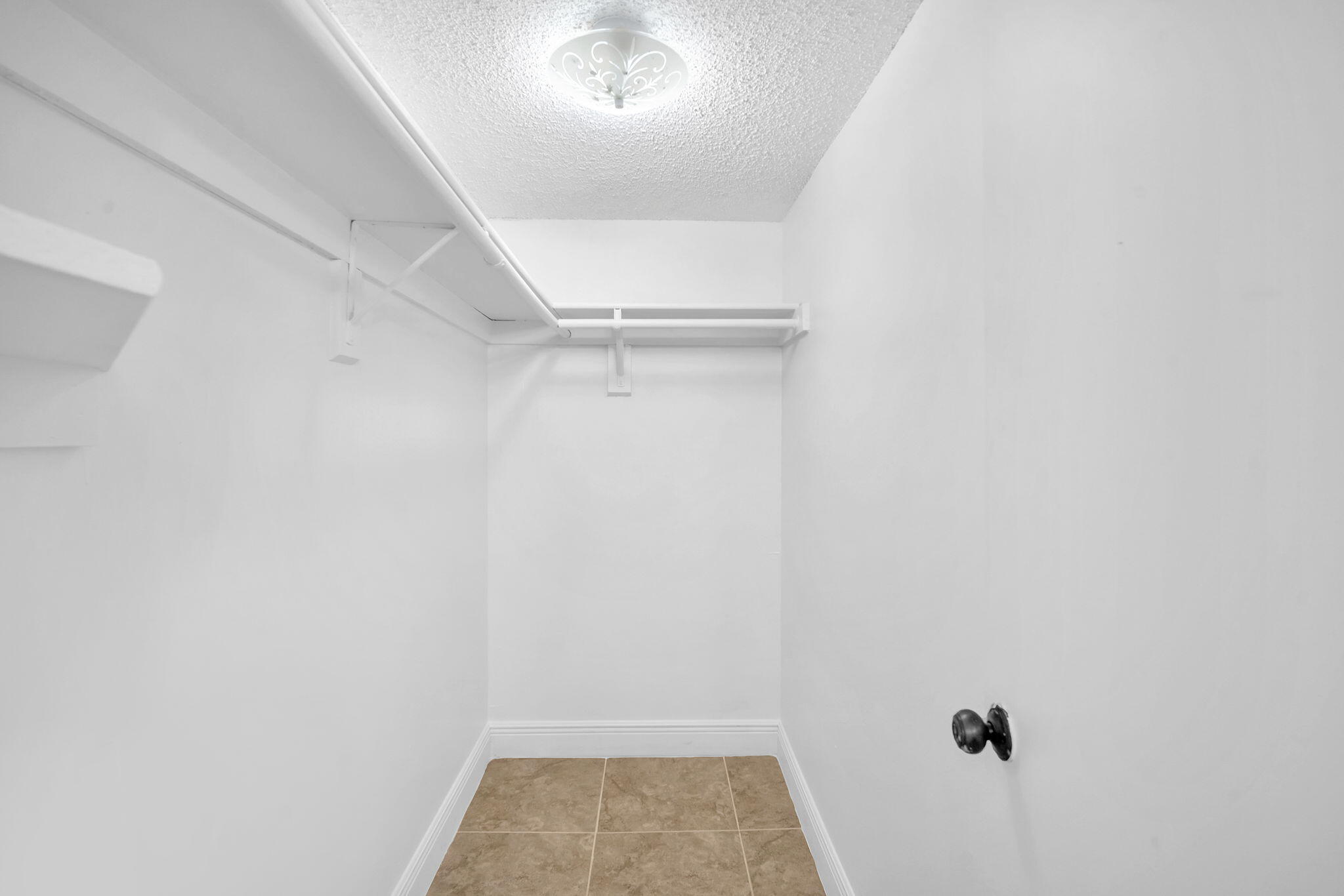 MANARANDA VILLAGE CONDO - Residential