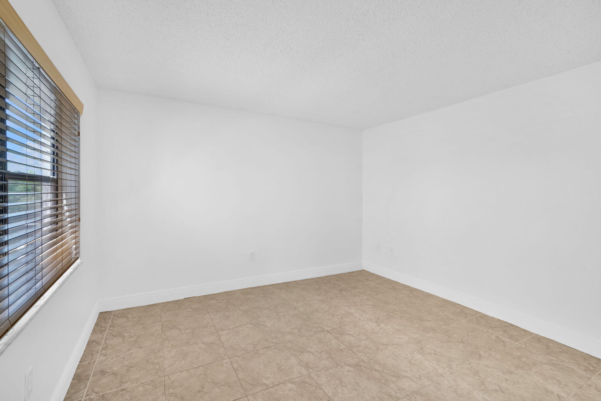 MANARANDA VILLAGE CONDO - Residential