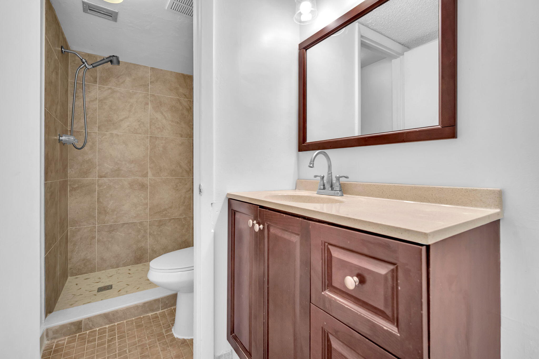 MANARANDA VILLAGE CONDO - Residential