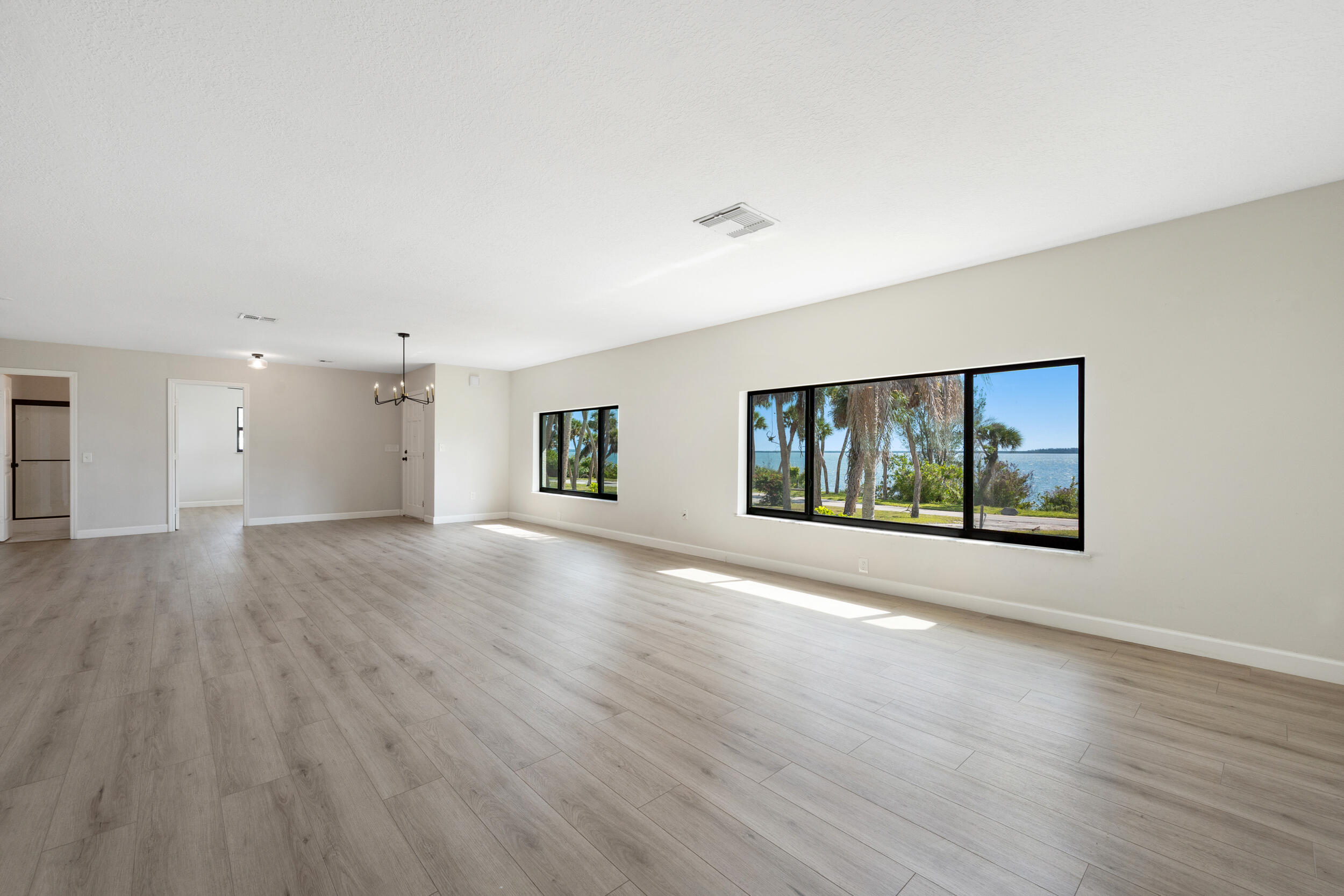 METES AND BOUNDS - Residential Lease
