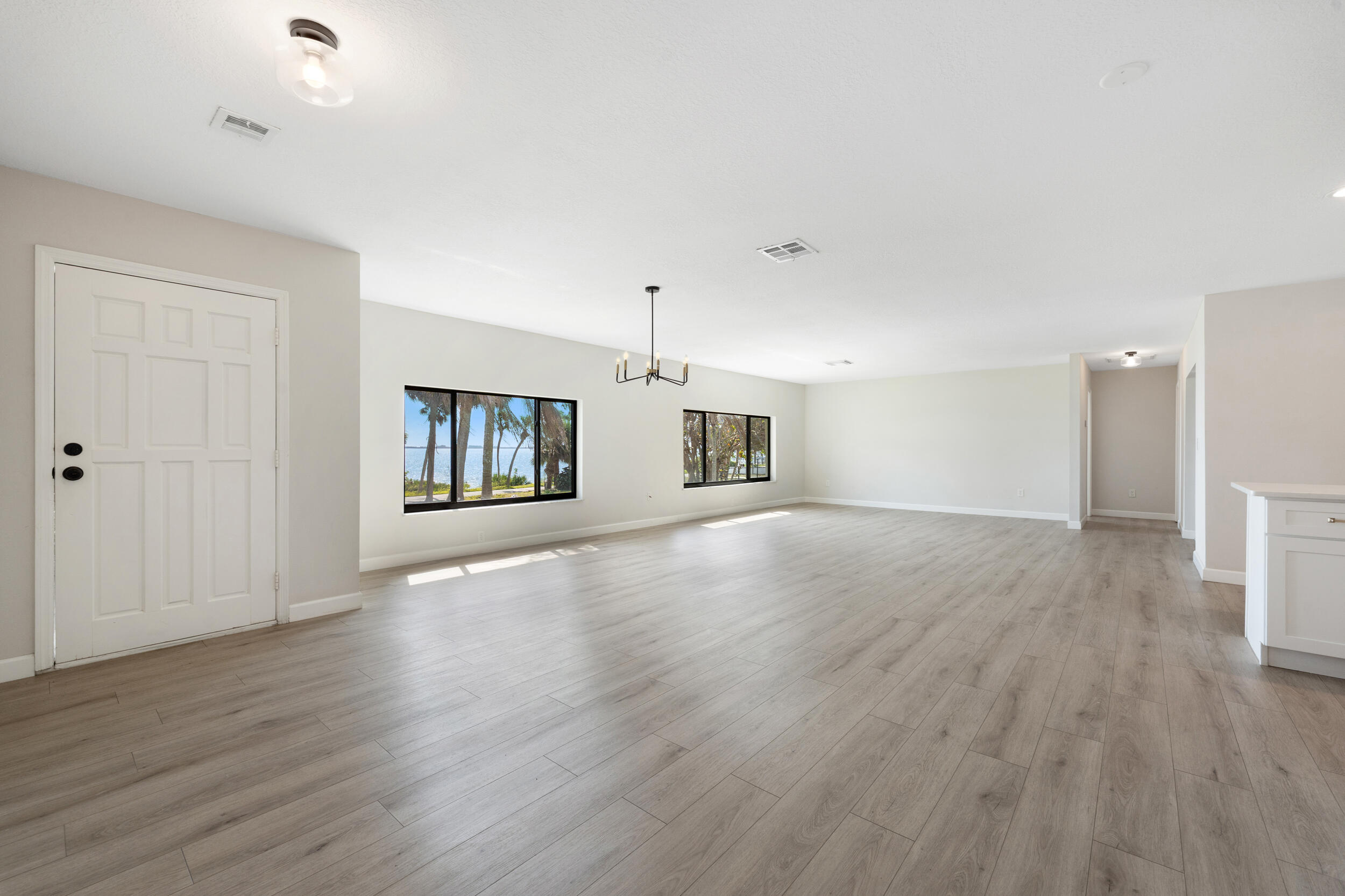 METES AND BOUNDS - Residential Lease
