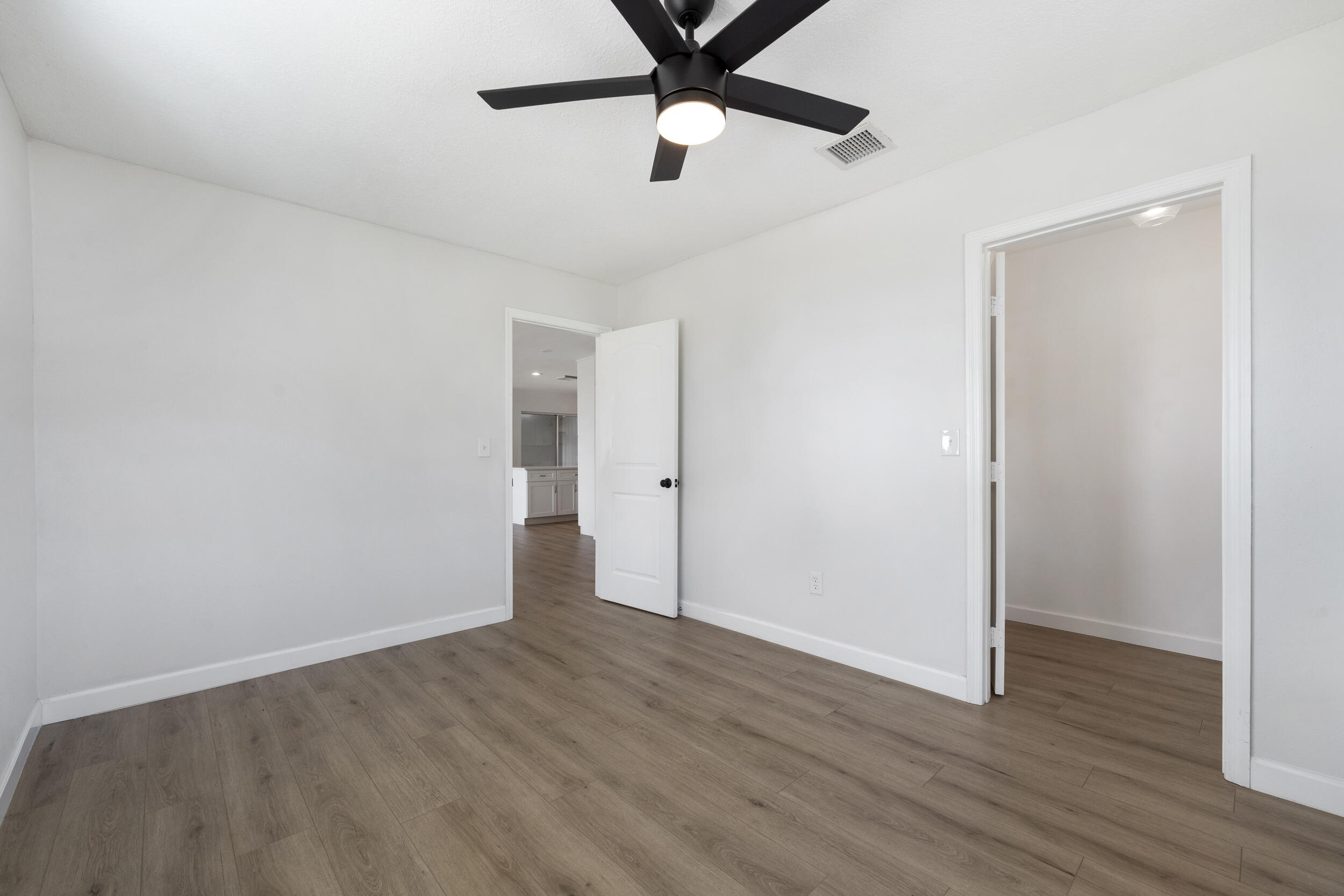 METES AND BOUNDS - Residential Lease