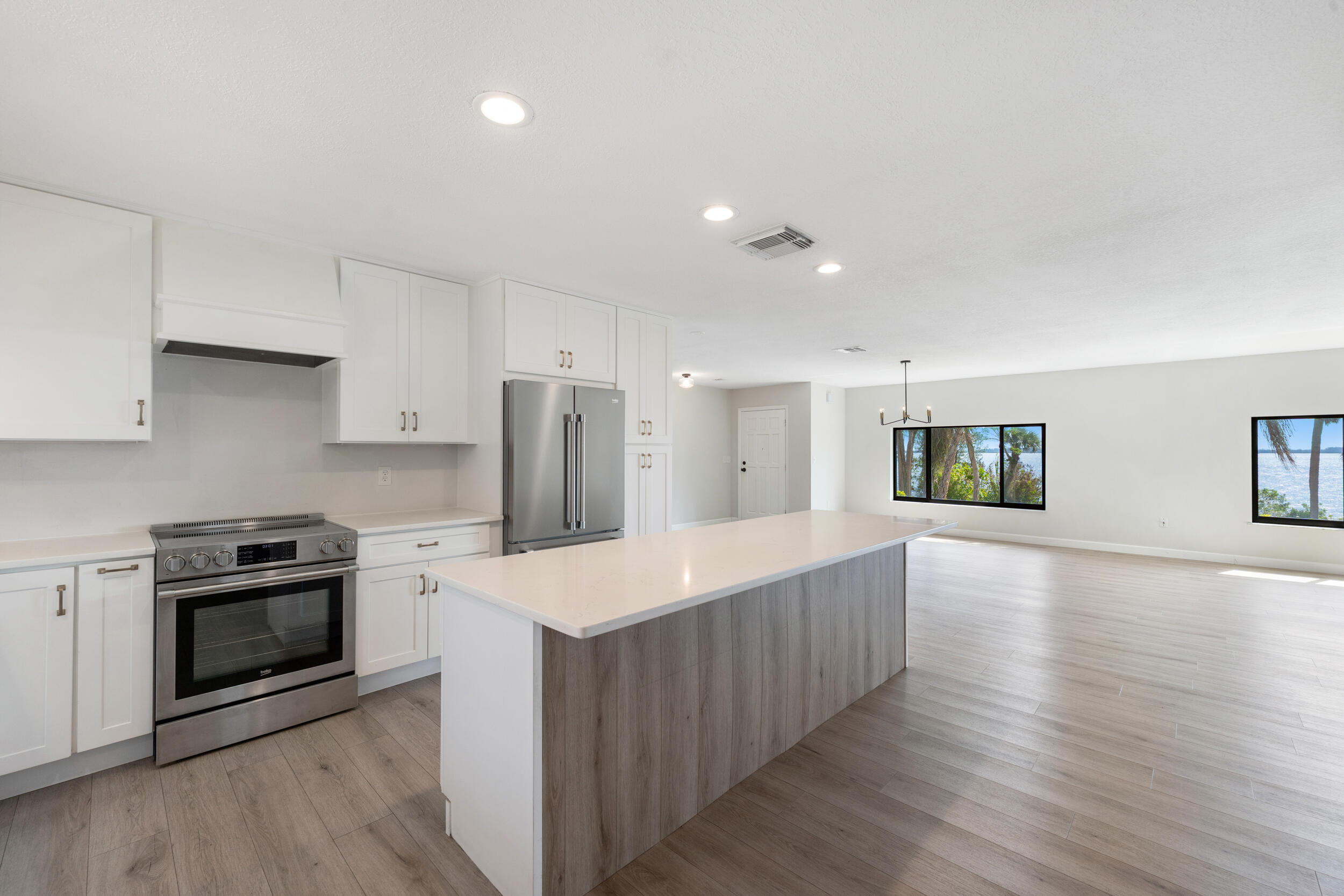 METES AND BOUNDS - Residential Lease