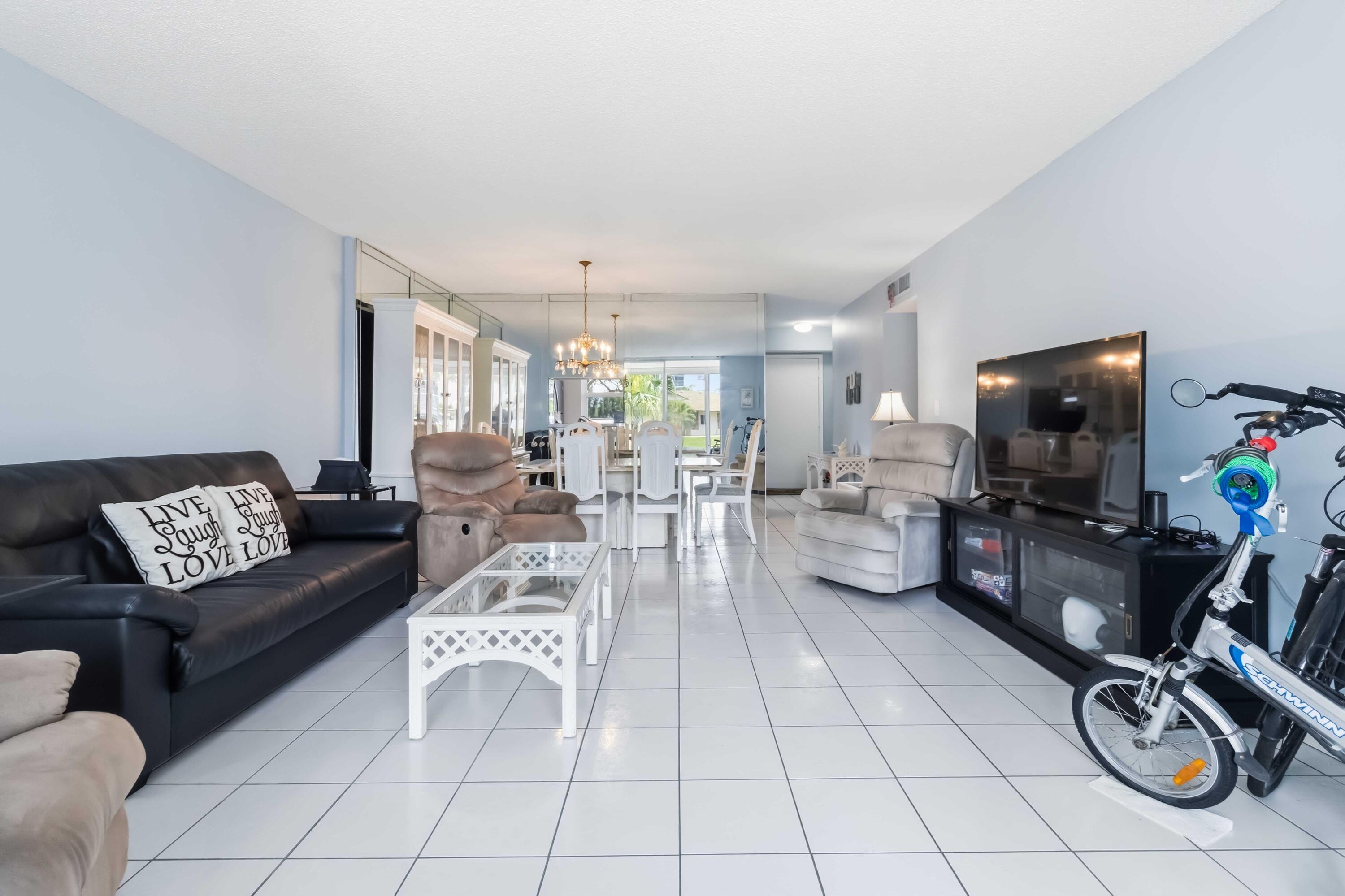 MEADOWBROOK LAKES CONDO - Residential