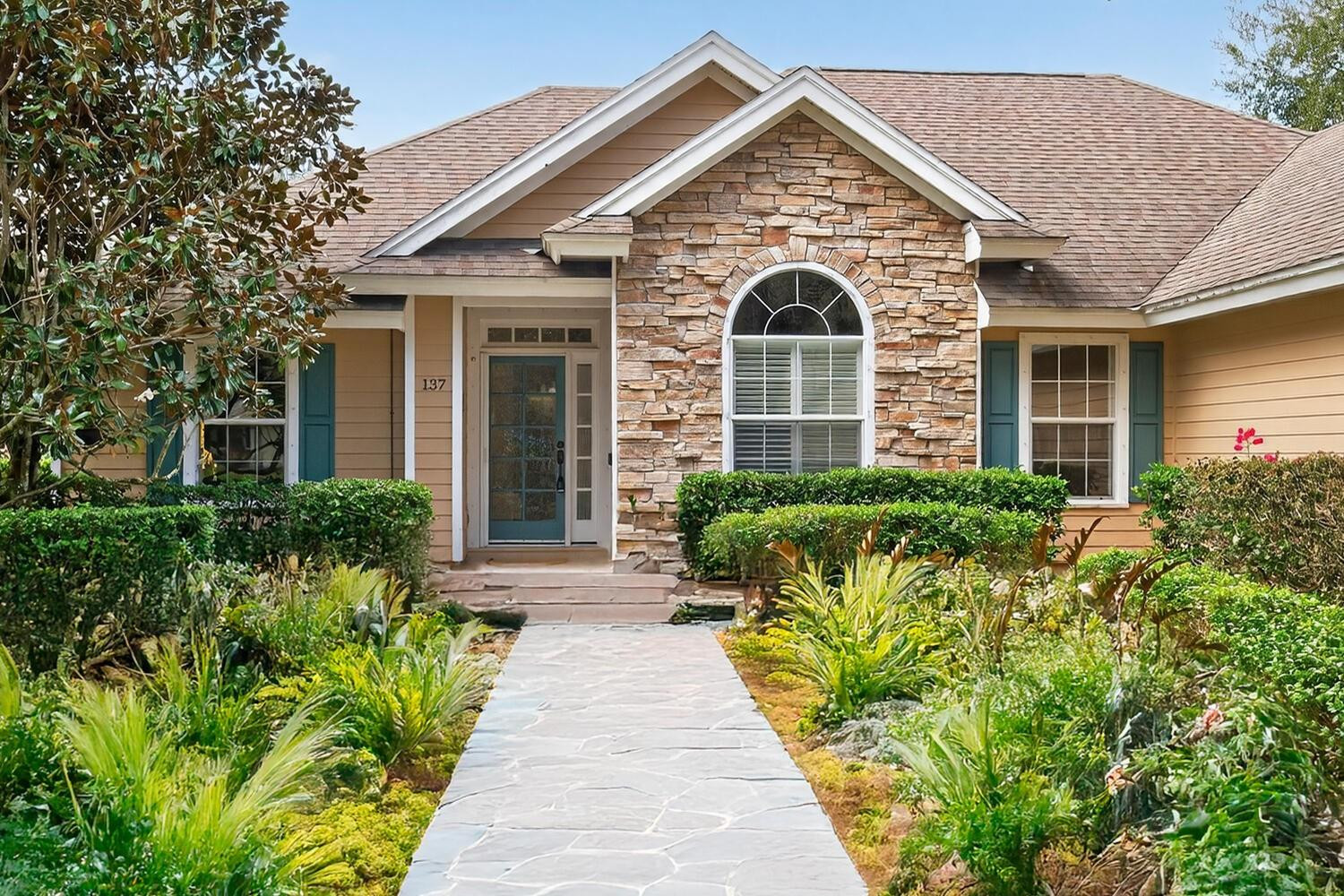 HIDDEN OAKS SUBDIVISION - Residential