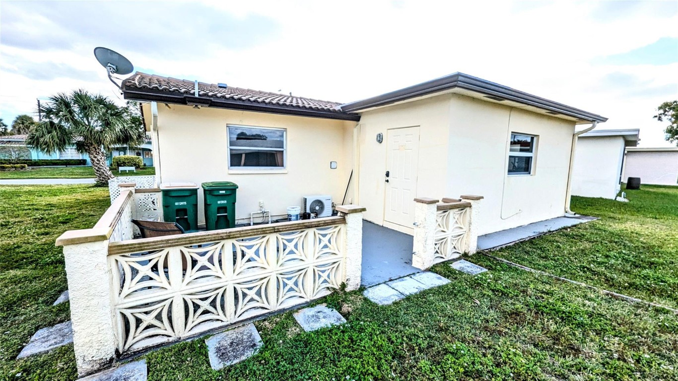 MAINLANDS OF TAMARAC LAKE - Residential