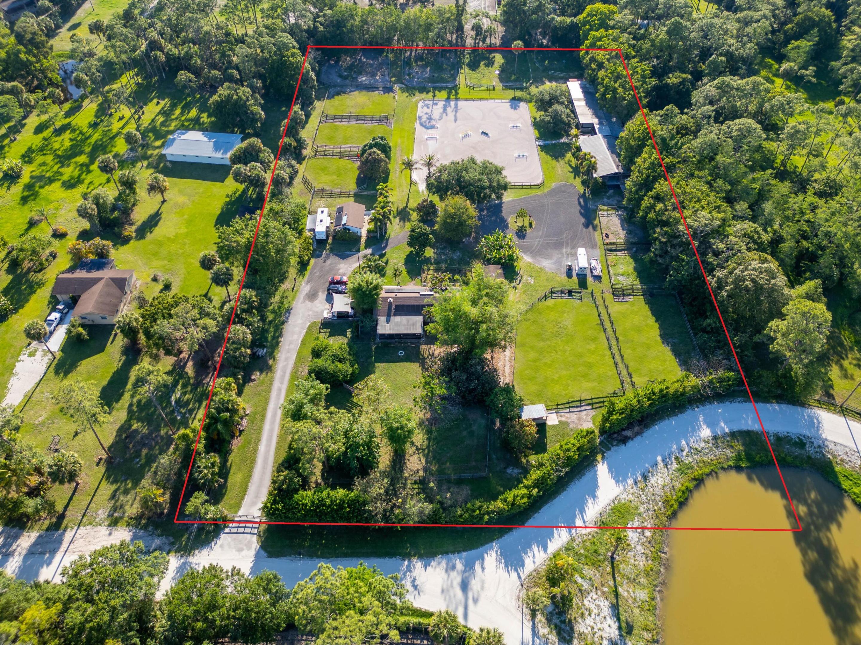 LOXAHATCHEE GROVES - Residential