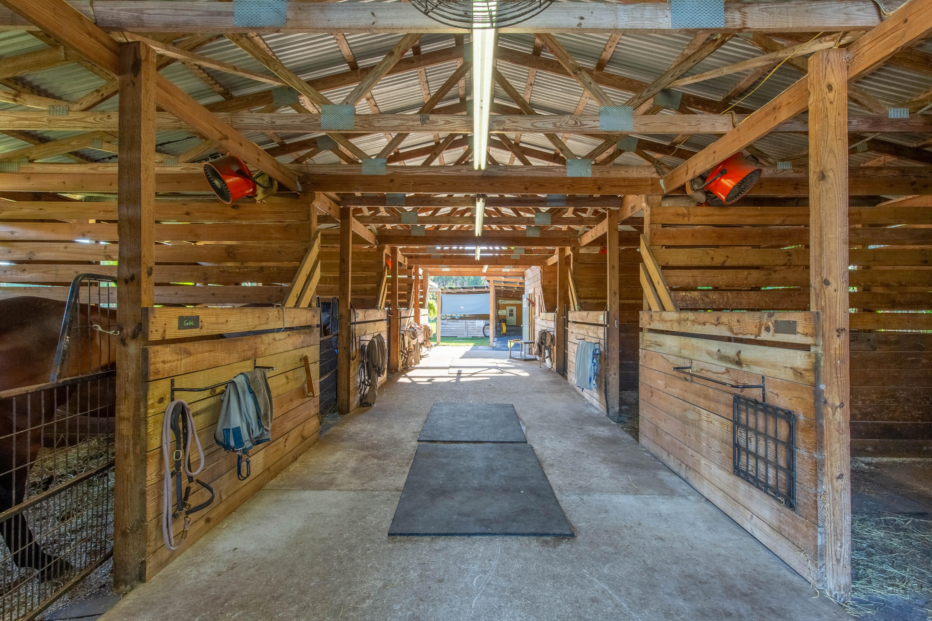 LOXAHATCHEE GROVES - Residential