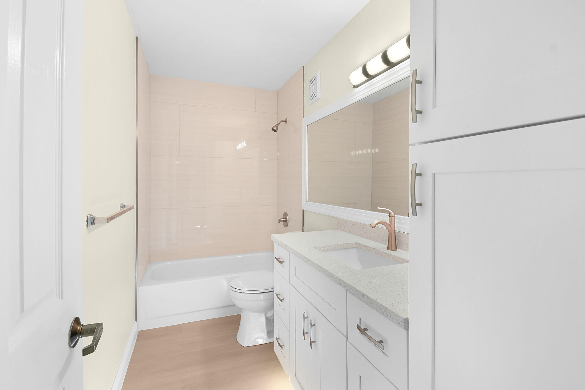 THE MEADOWS AT MARTIN DOWNS - Residential Lease