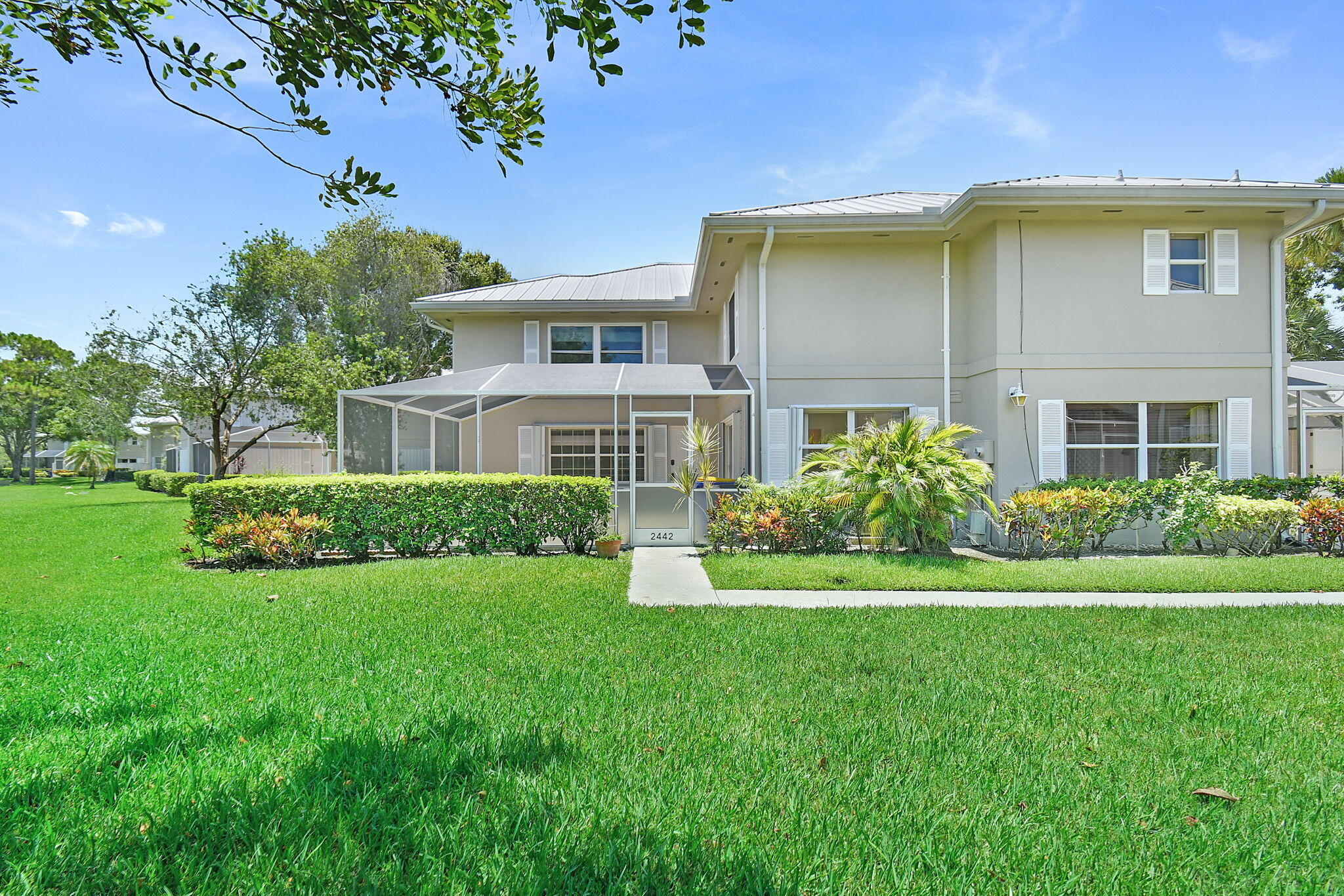 THE MEADOWS AT MARTIN DOWNS - Residential Lease
