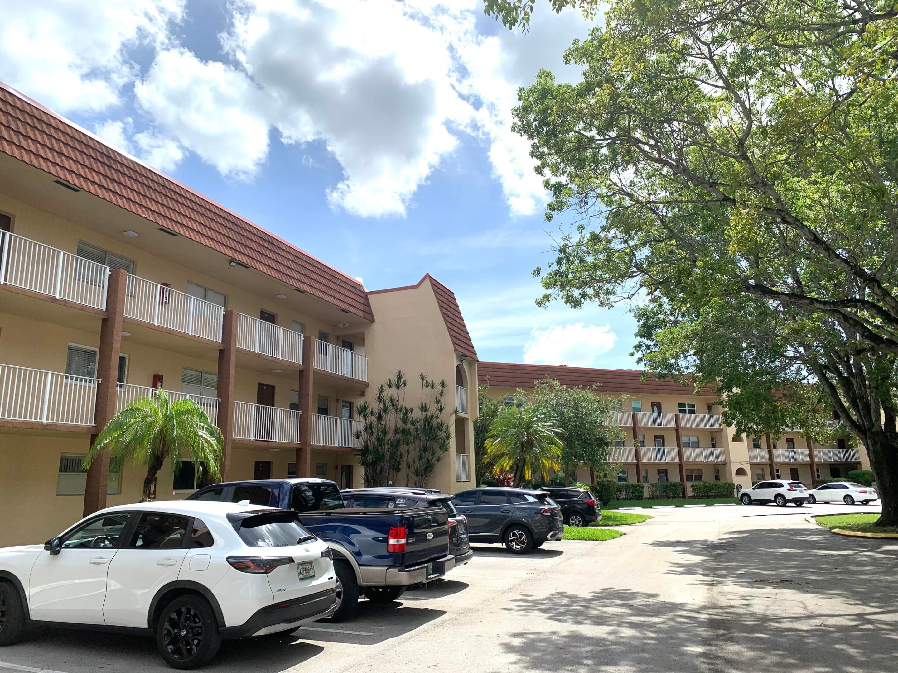 SUNRISE LAKES 72 CONDO - Residential