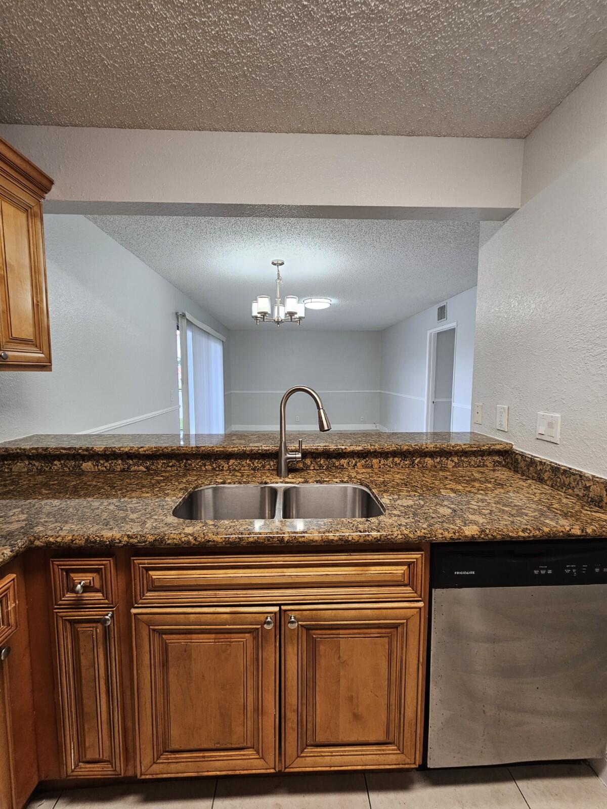 PALM BEACH PLACE CONDO - Residential Lease
