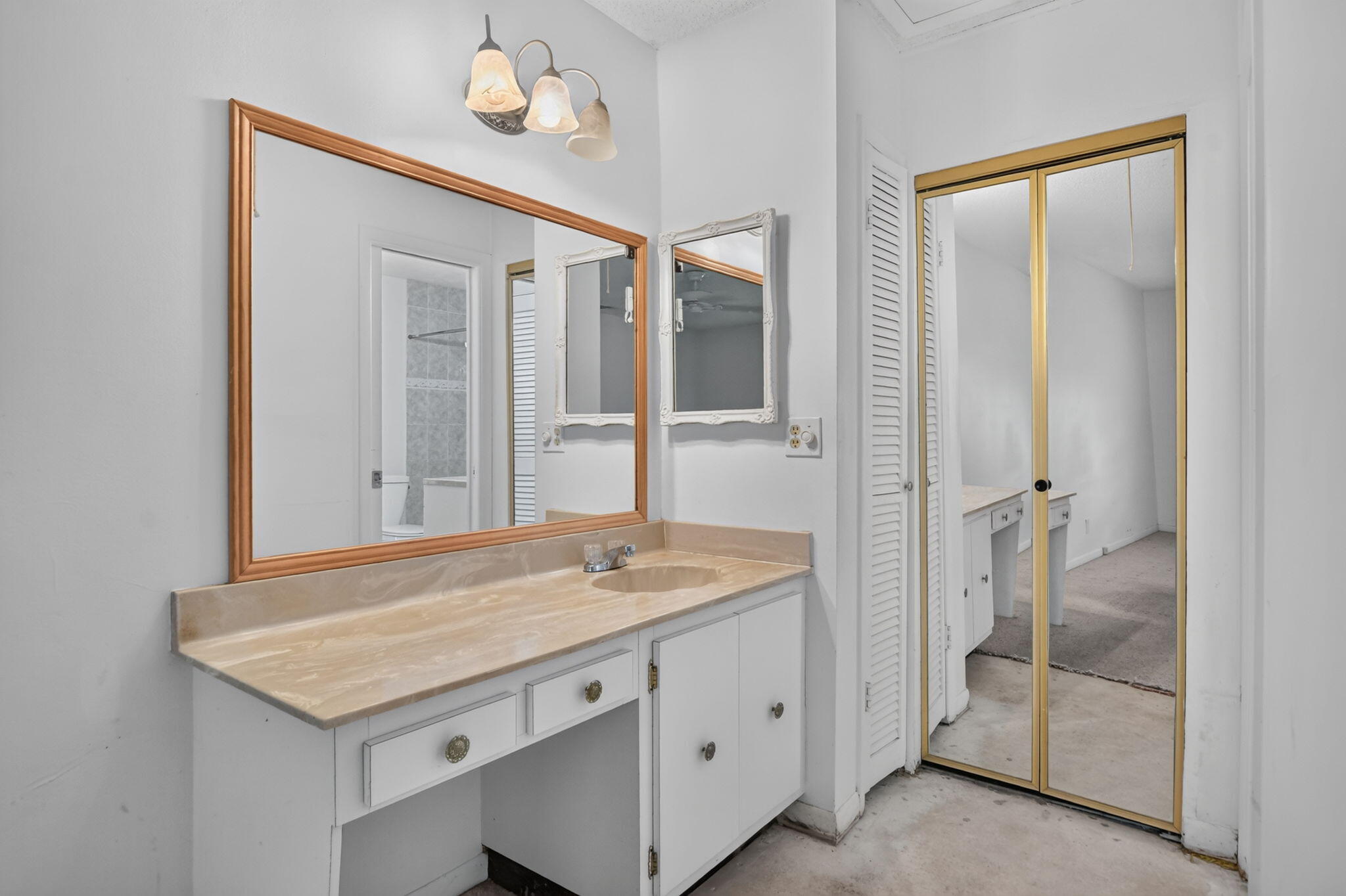 BOCA LAKES CONDO - Residential