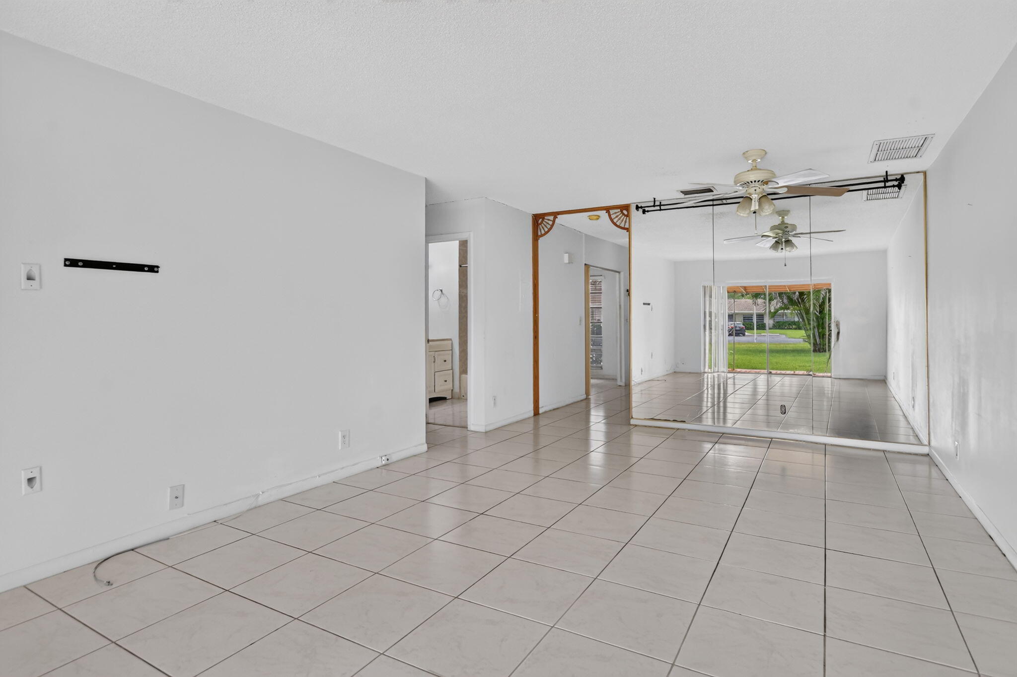 BOCA LAKES CONDO - Residential