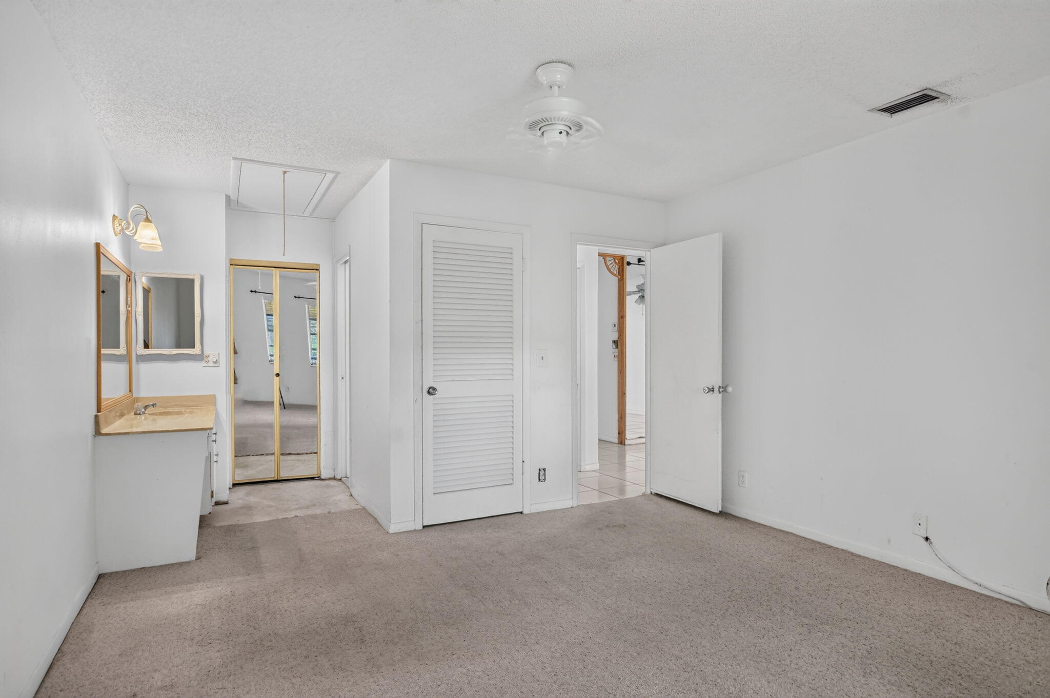 BOCA LAKES CONDO - Residential