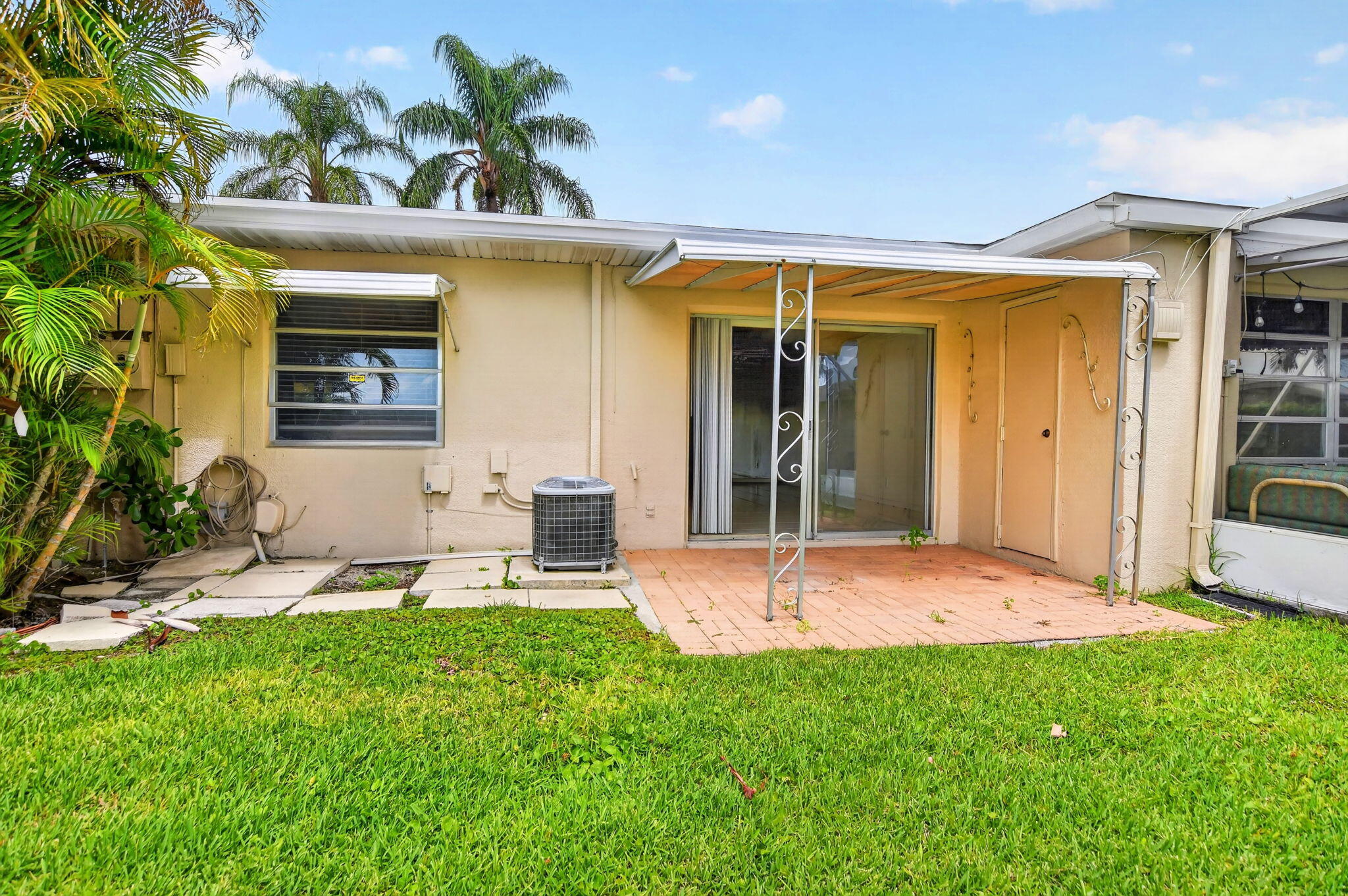 BOCA LAKES CONDO - Residential