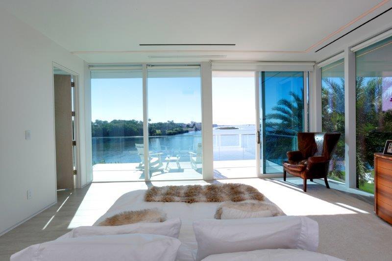 IBIS ISLE - Residential