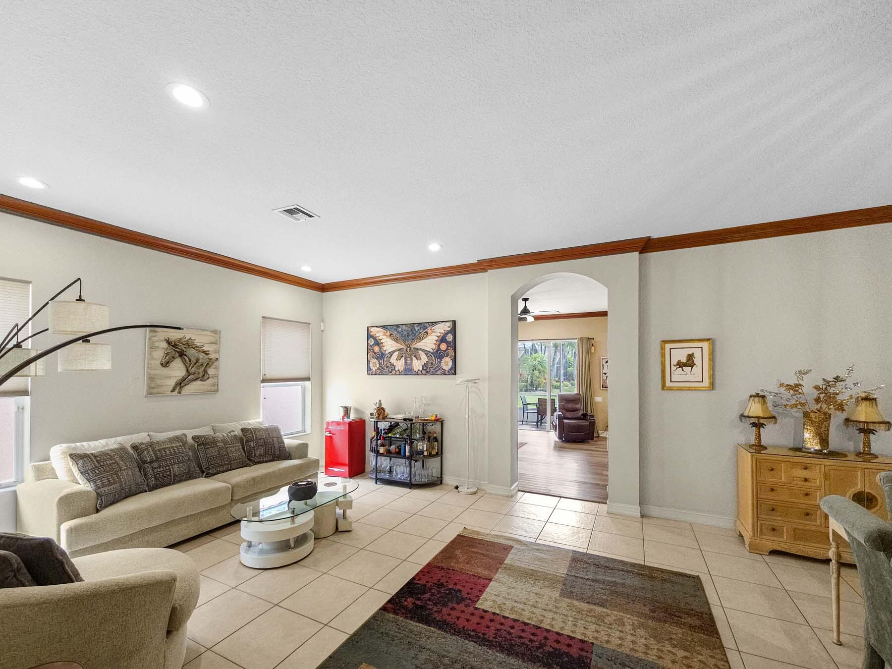 CASCADE LAKES - Residential
