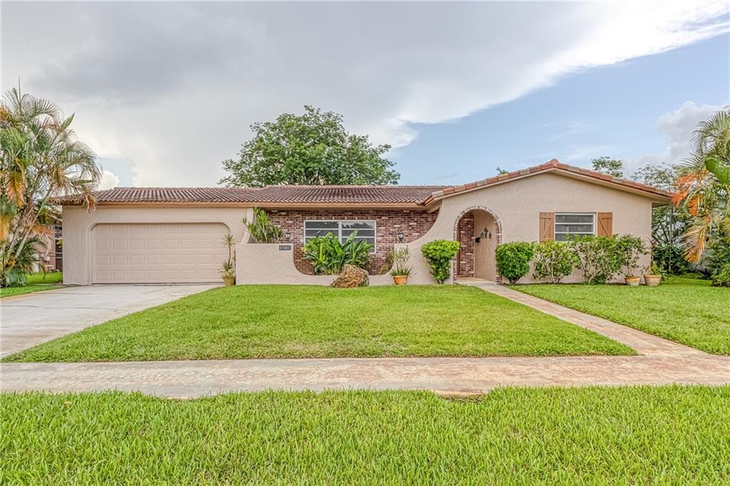 Coconut Creek 9th Sec 69- - Residential