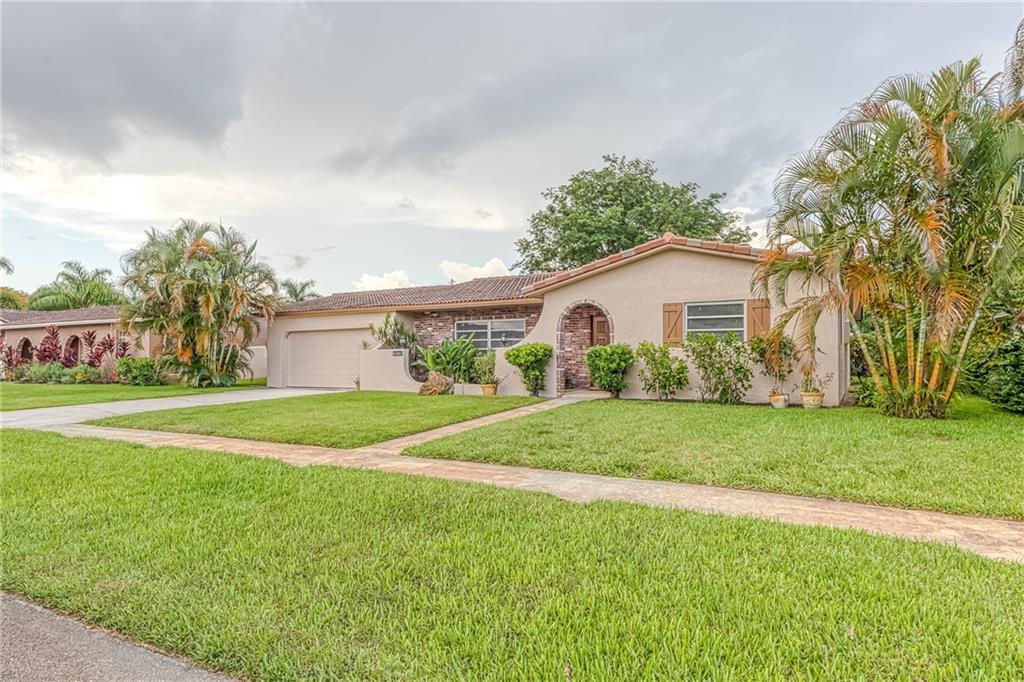 Coconut Creek 9th Sec 69- - Residential