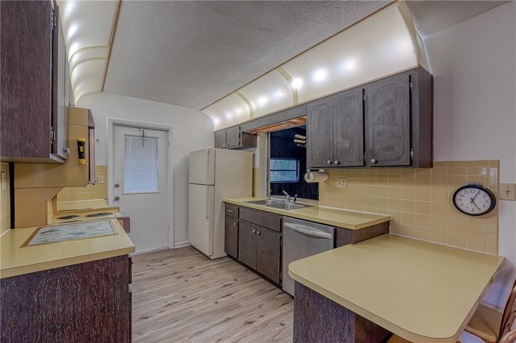 Coconut Creek 9th Sec 69- - Residential