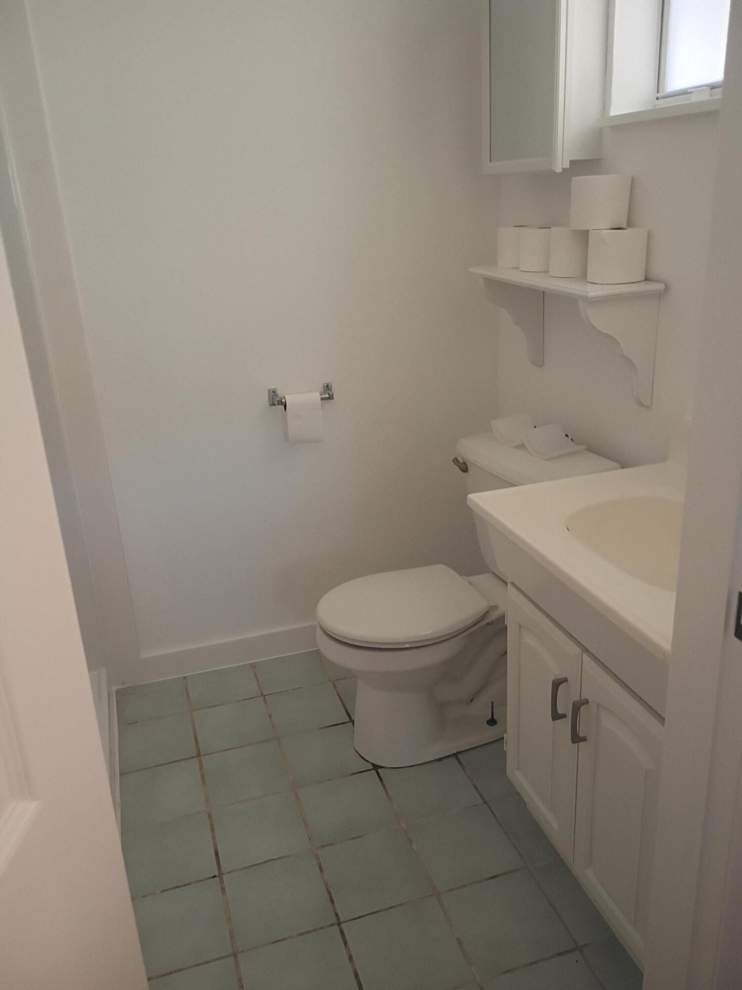 GREENACRES 1 - Residential Lease