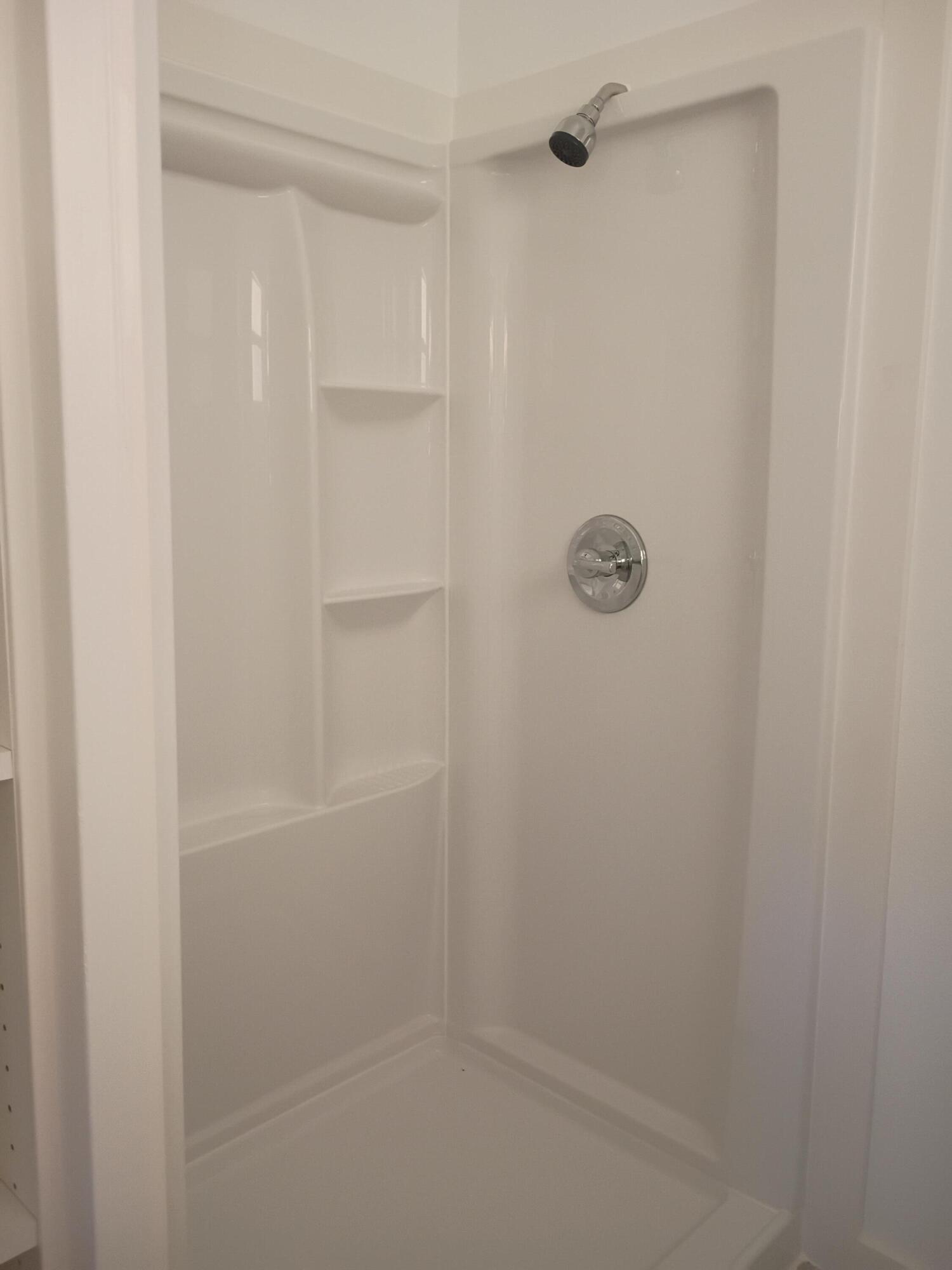GREENACRES 1 - Residential Lease