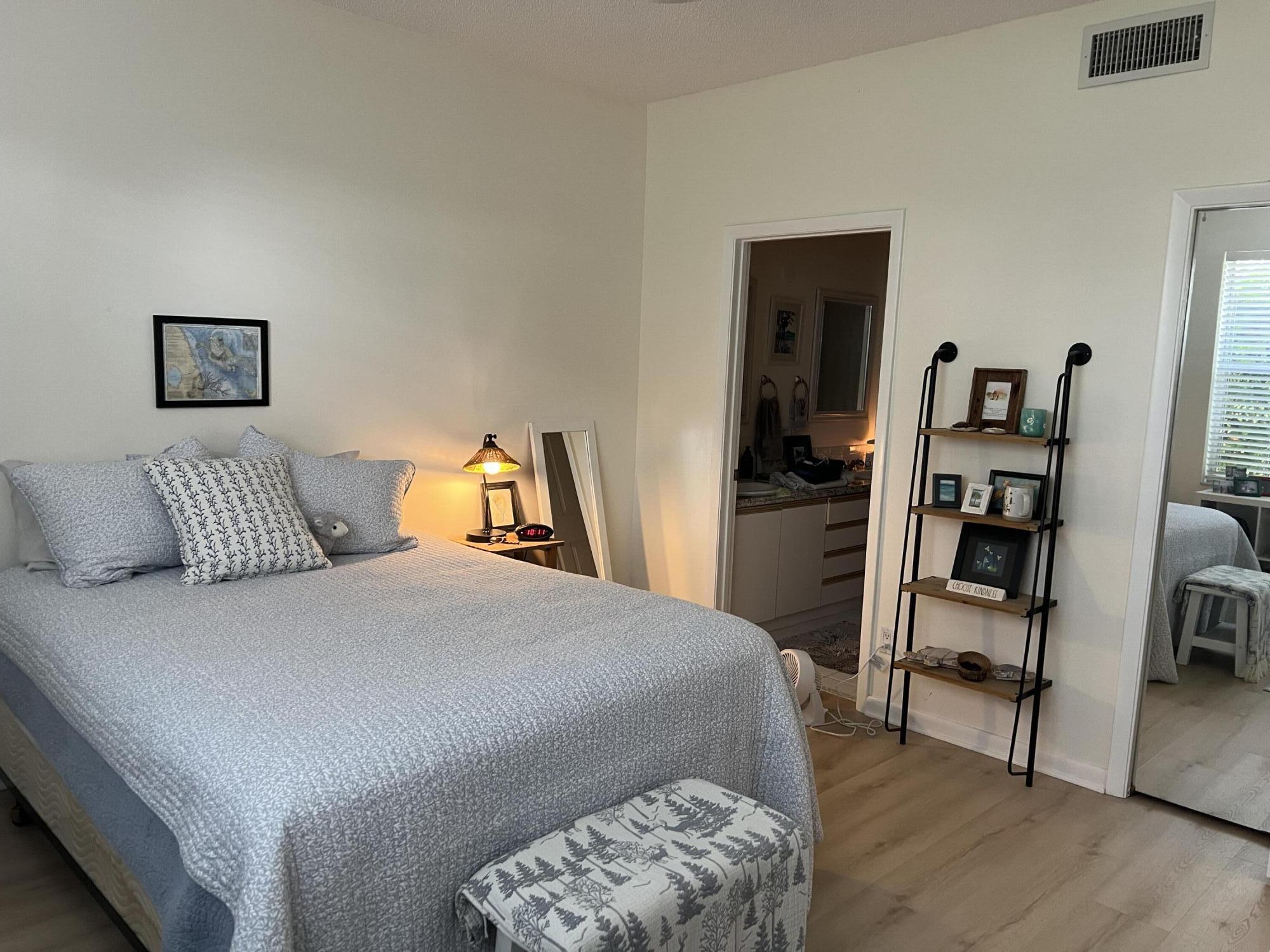 THE LITTLE CLUB CONDO - Residential