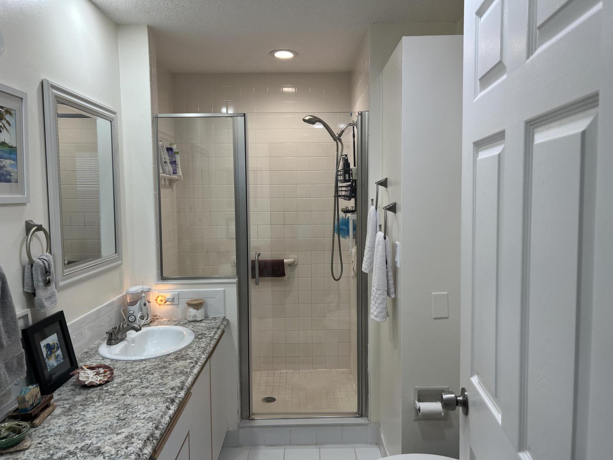 THE LITTLE CLUB CONDO - Residential