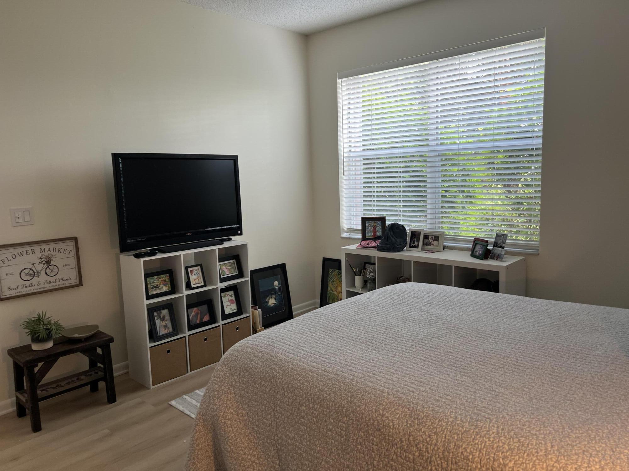 THE LITTLE CLUB CONDO - Residential