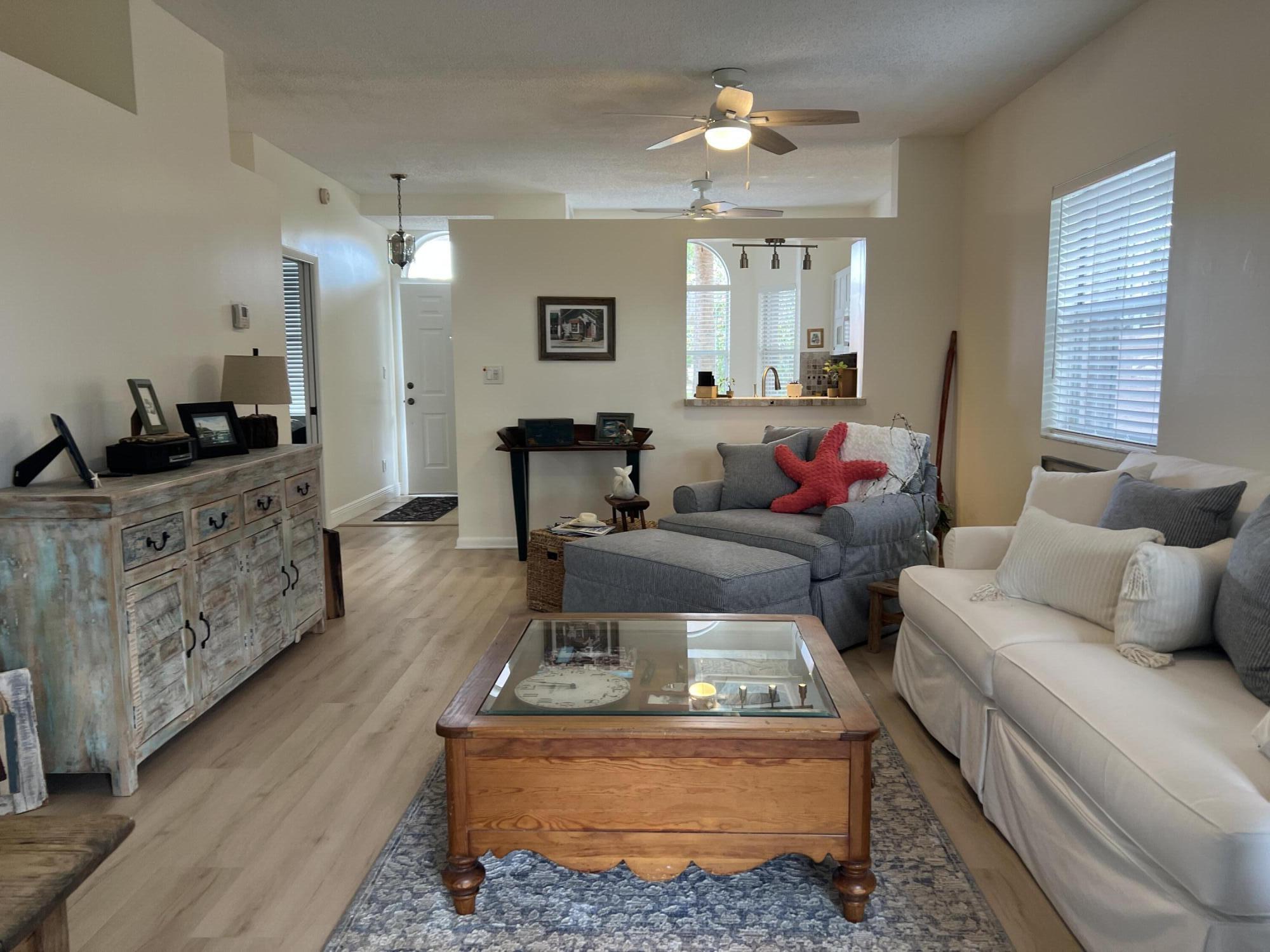 THE LITTLE CLUB CONDO - Residential
