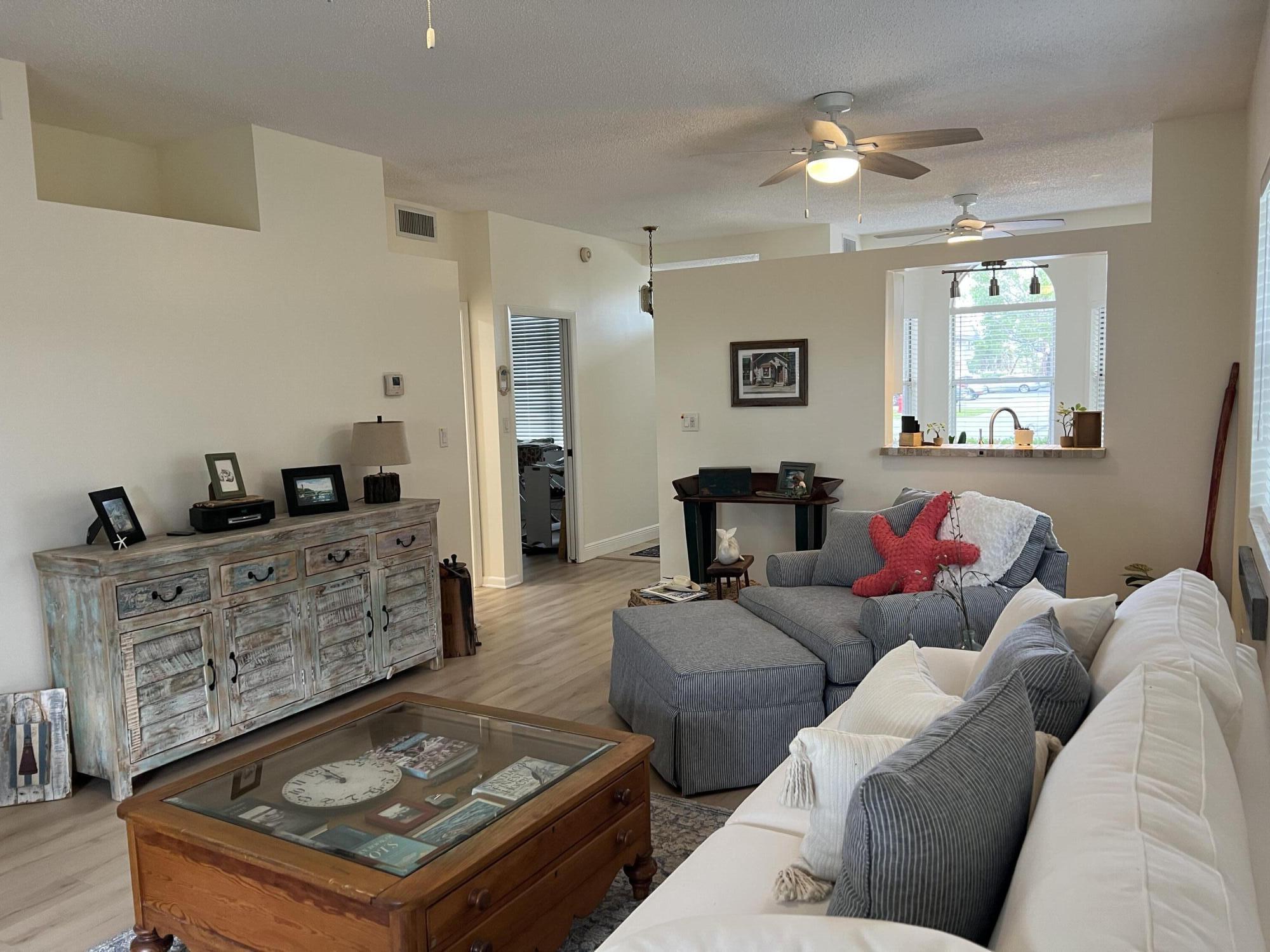THE LITTLE CLUB CONDO - Residential
