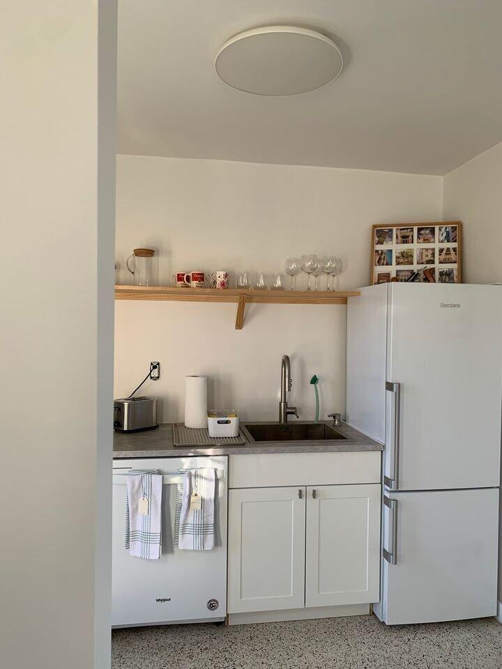TRAIL GARDENS CONDO - Residential Lease