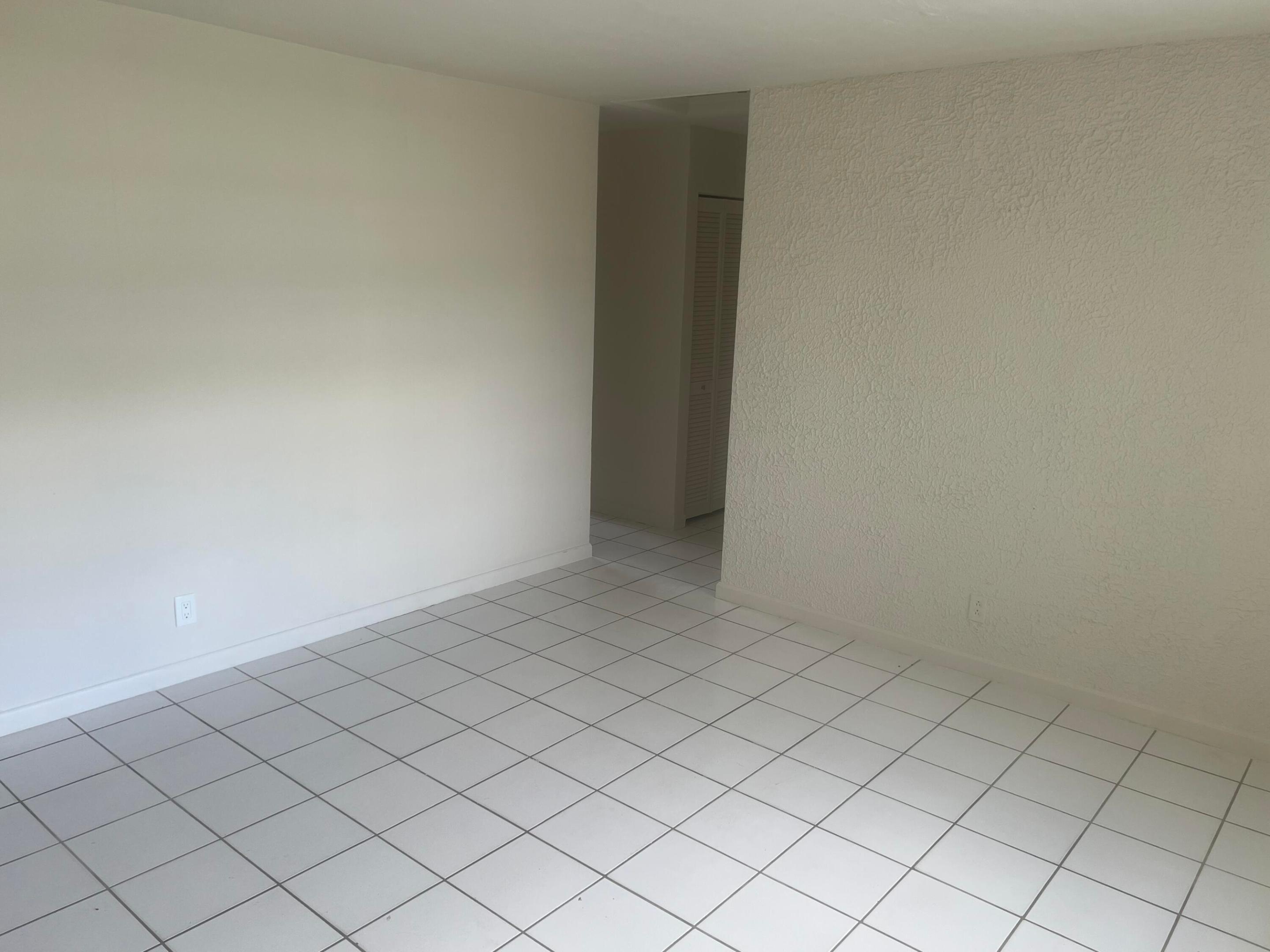 BROADVIEW PARK SEC 4 - Residential Lease