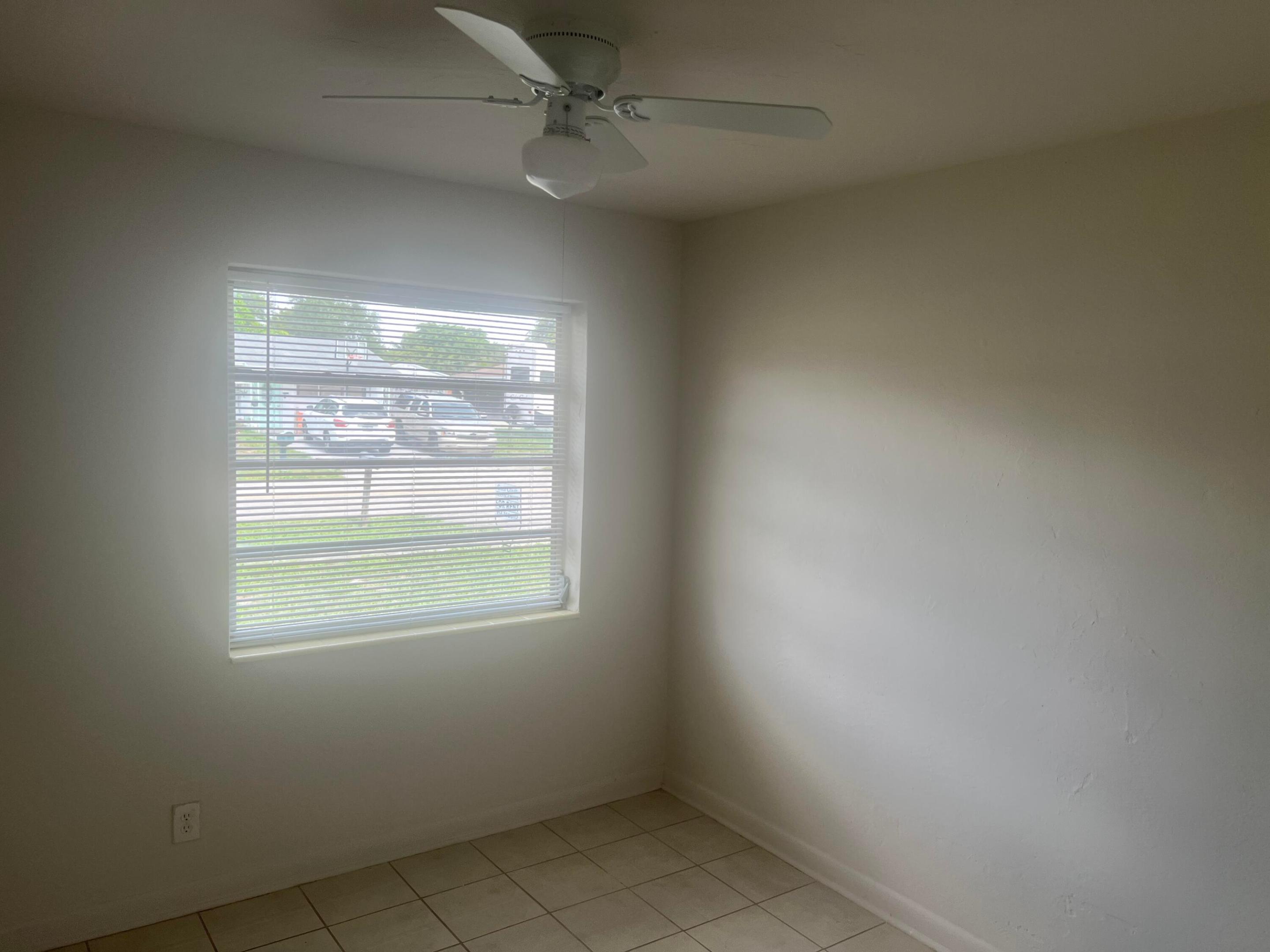 BROADVIEW PARK SEC 4 - Residential Lease
