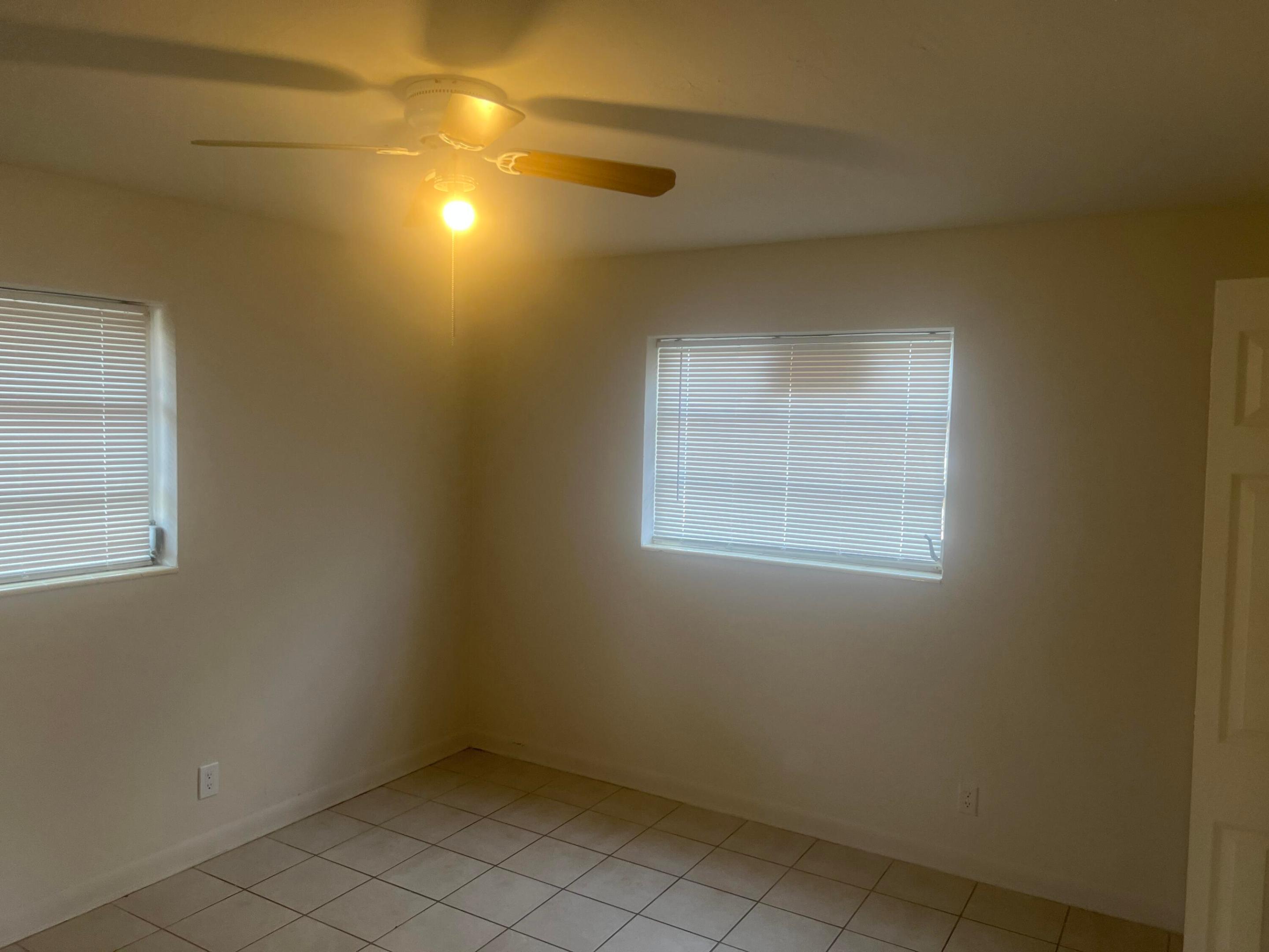 BROADVIEW PARK SEC 4 - Residential Lease