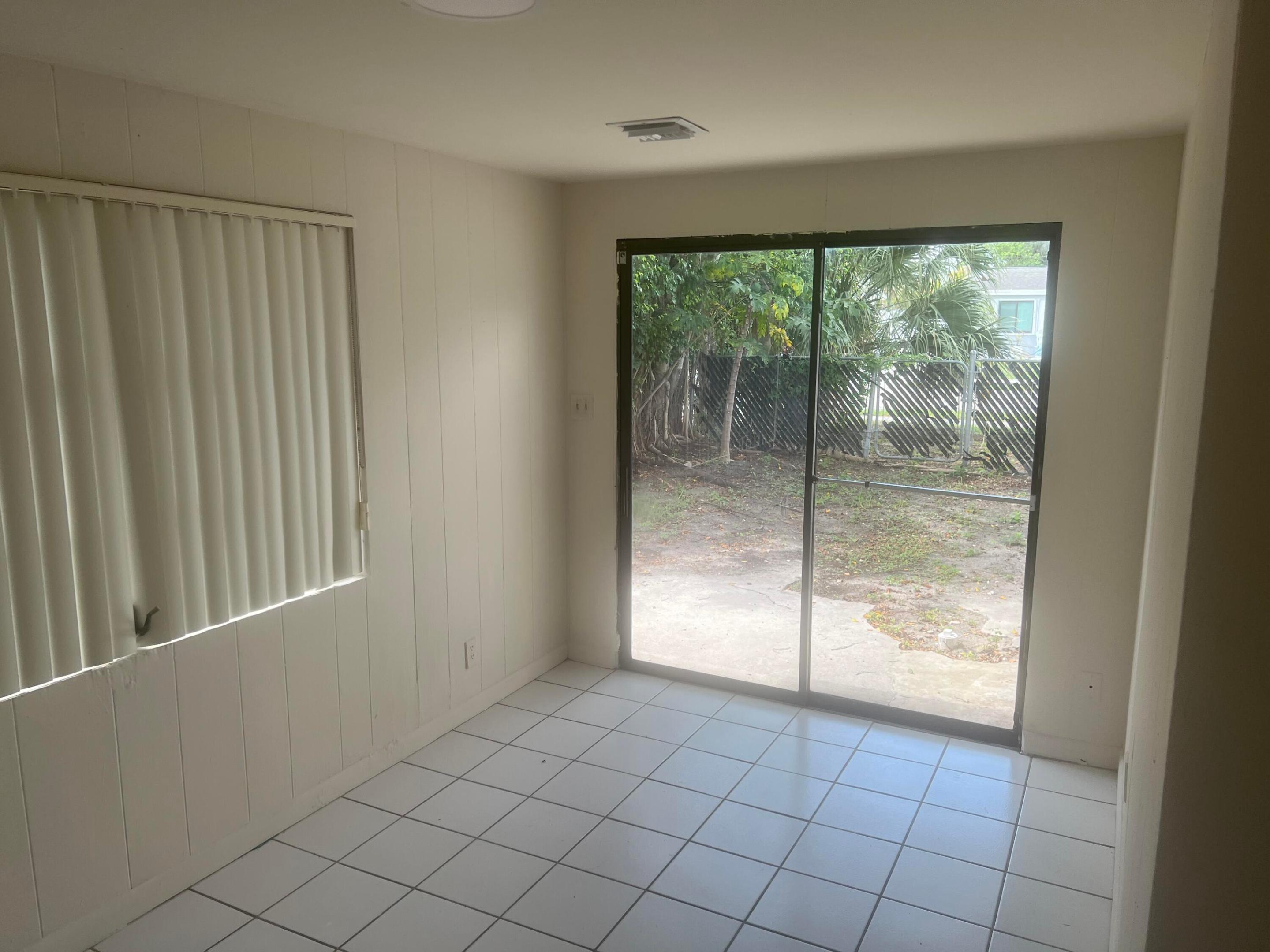 BROADVIEW PARK SEC 4 - Residential Lease