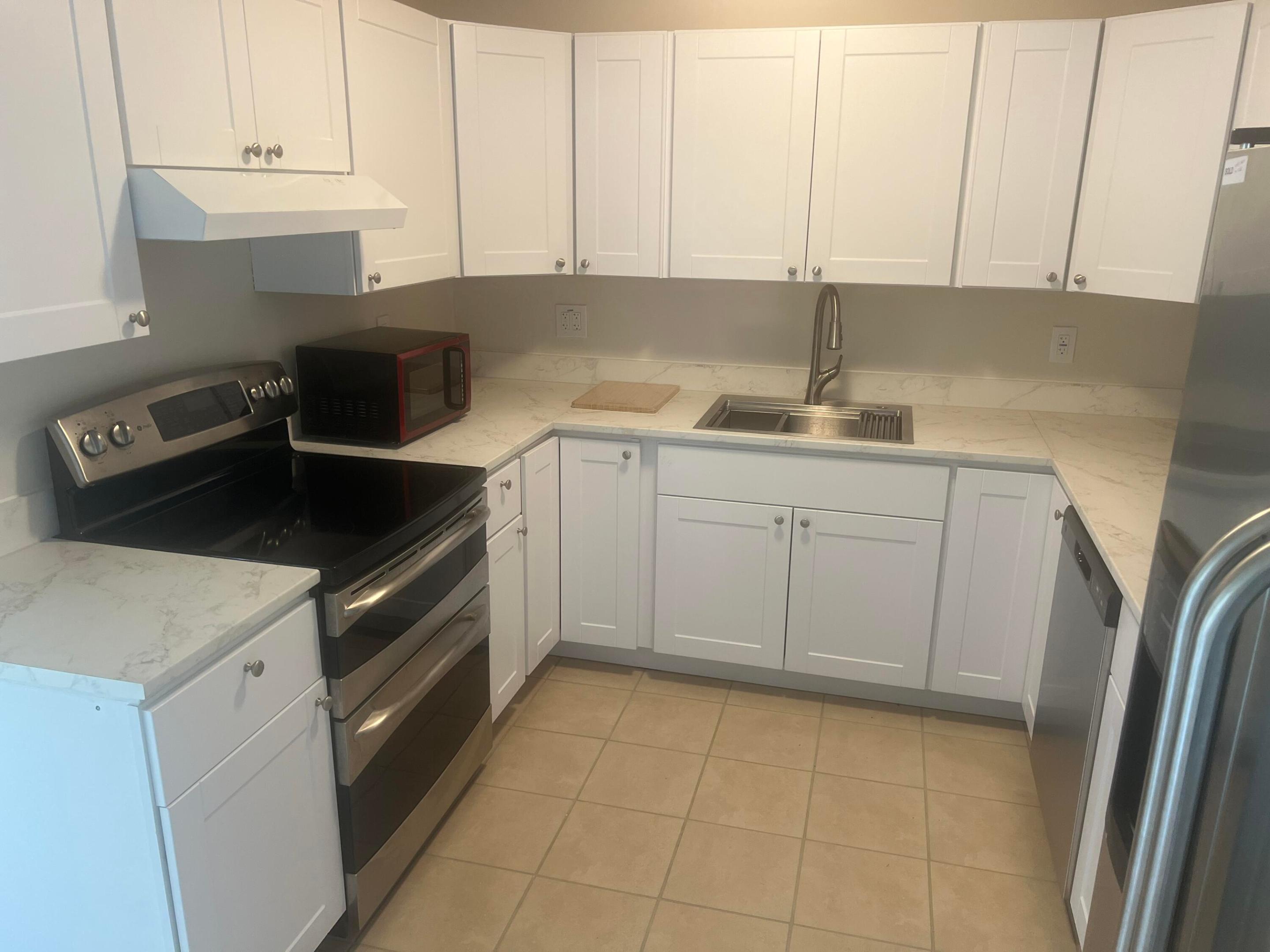 BROADVIEW PARK SEC 4 - Residential Lease