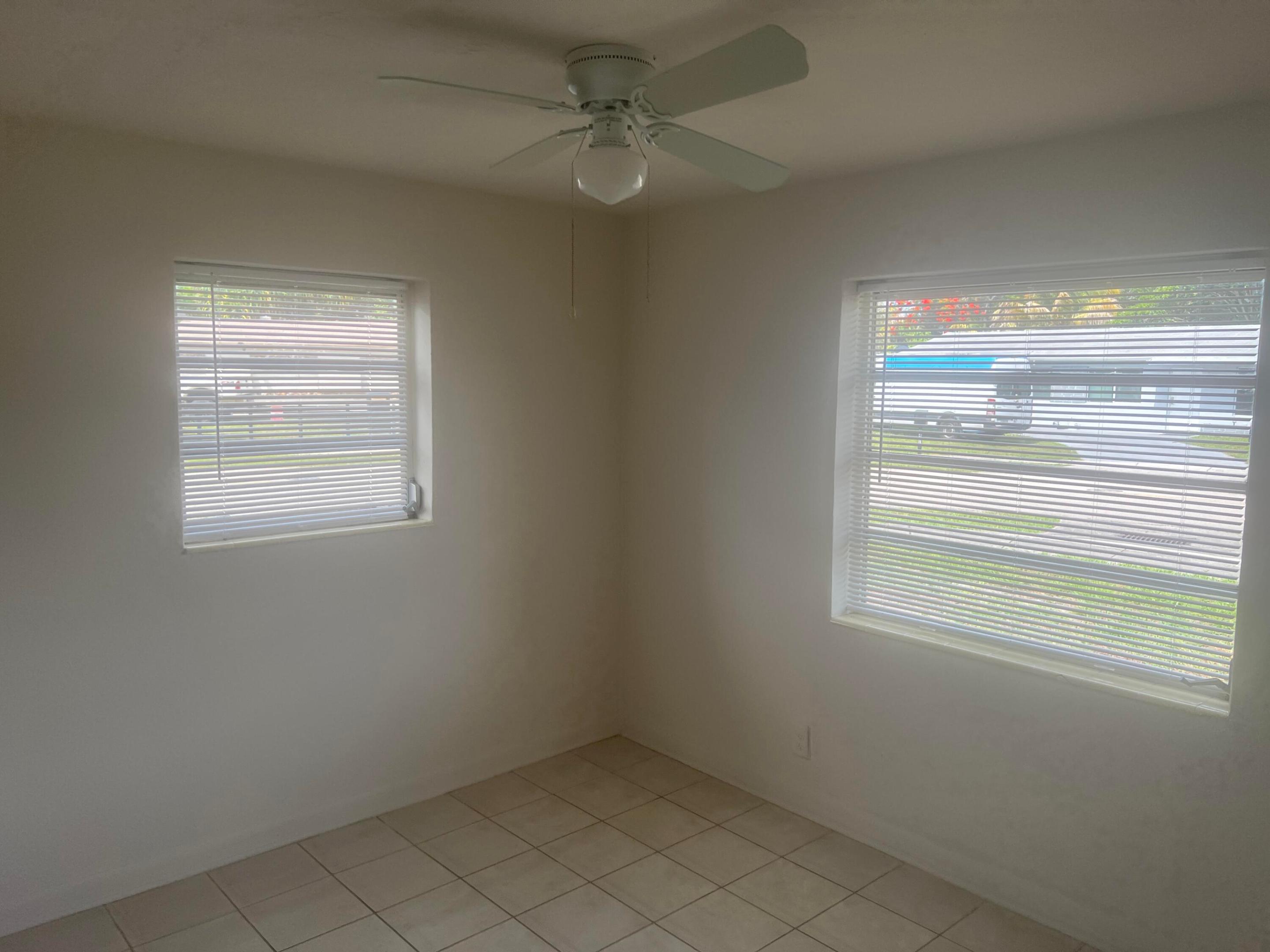 BROADVIEW PARK SEC 4 - Residential Lease