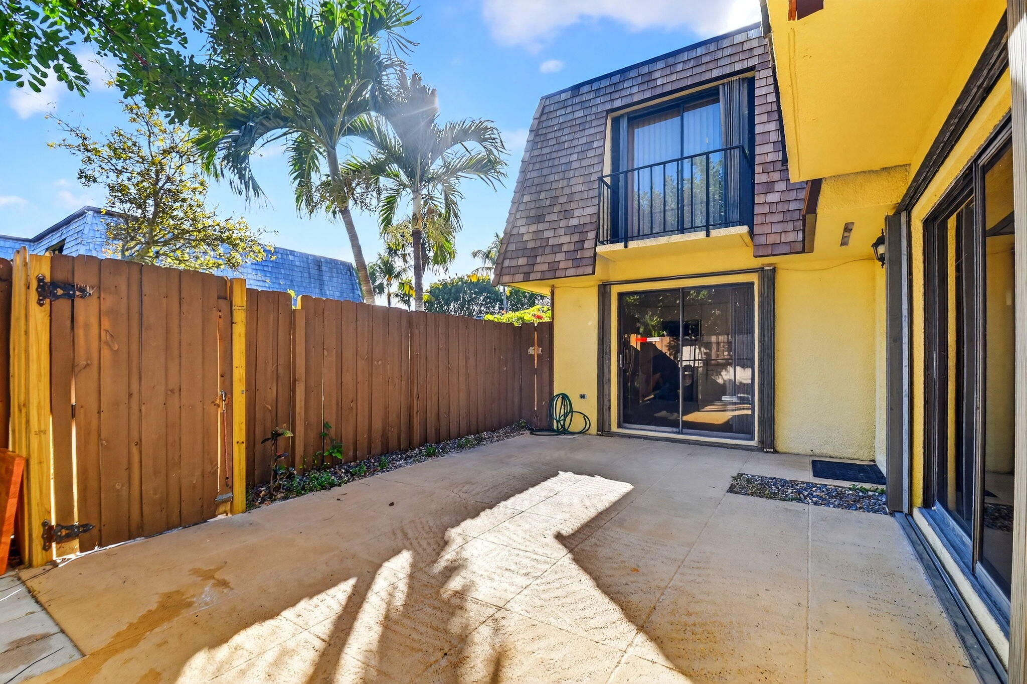 LAKEWOOD OF PALM SPRINGS - Residential