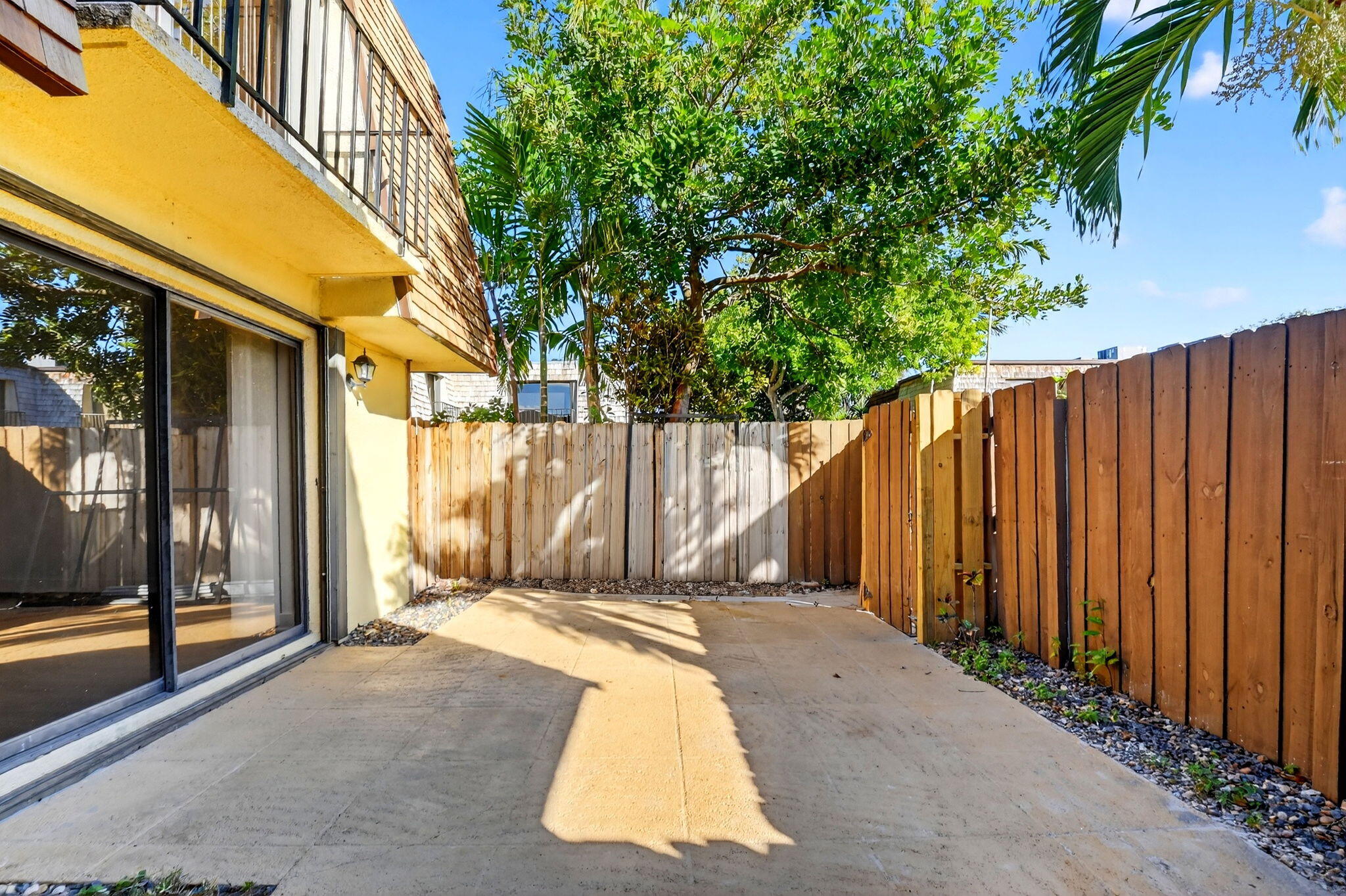 LAKEWOOD OF PALM SPRINGS - Residential