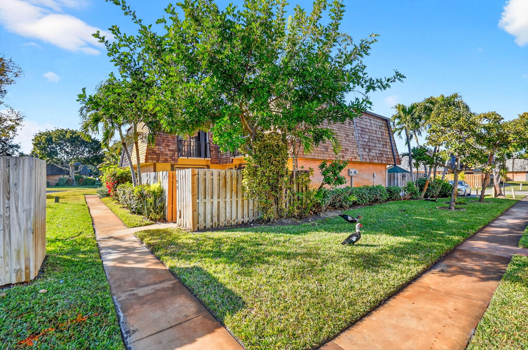 LAKEWOOD OF PALM SPRINGS - Residential